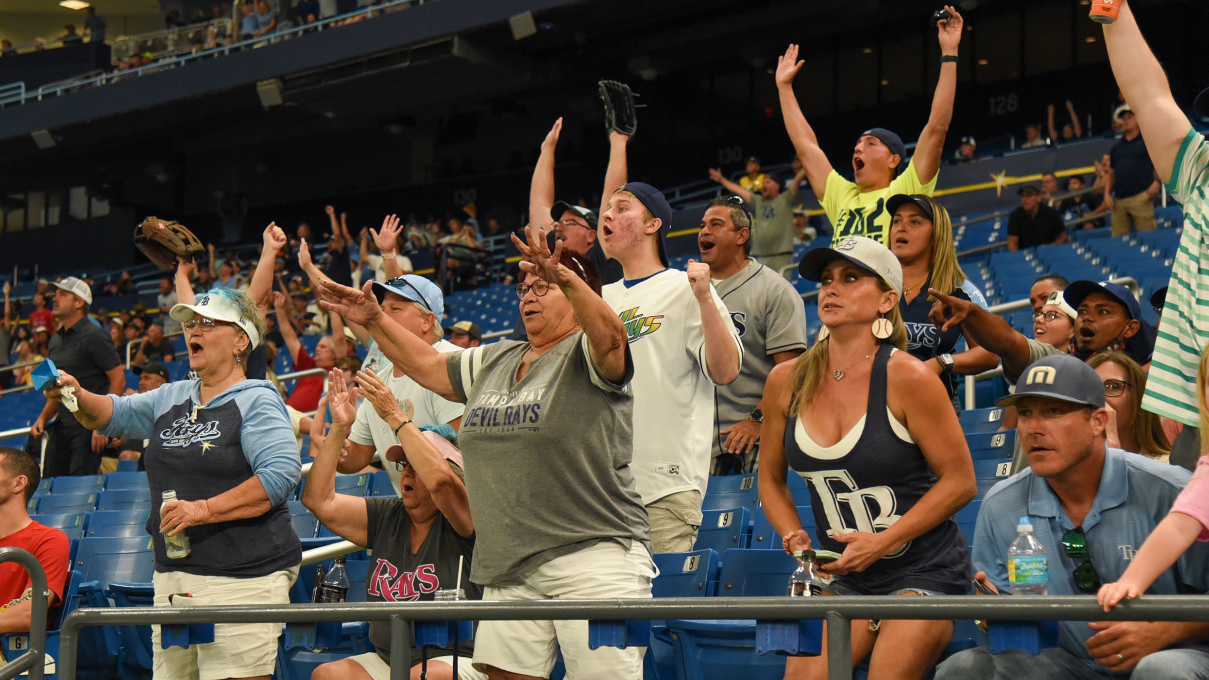 Devil Rays Tempting Fans With a Field Trip - The New York Times