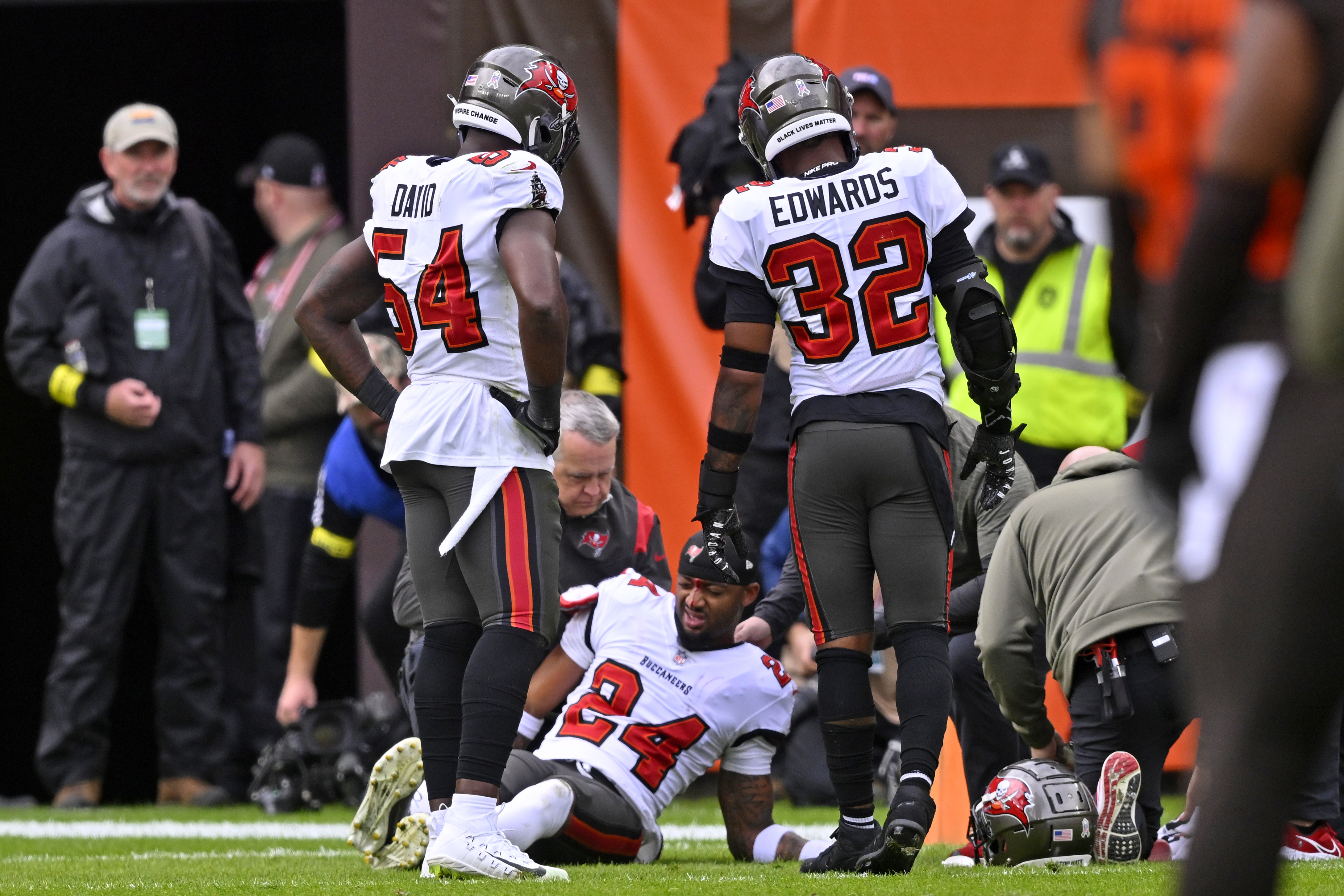 Live updates: Browns beat Bucs in overtime