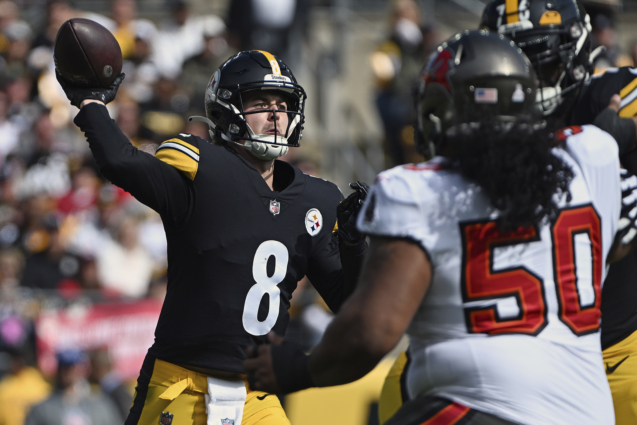 Kenny Pickett's touchdown throw to Pat Freiermuth in the #Steelers