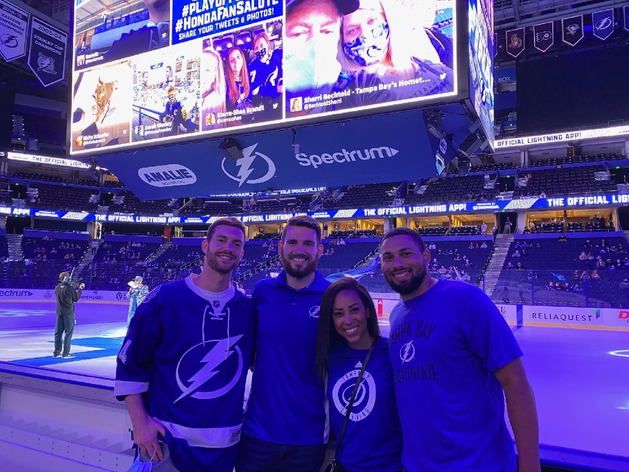 How Lightning fan outwitted petty HOA over playoff sign