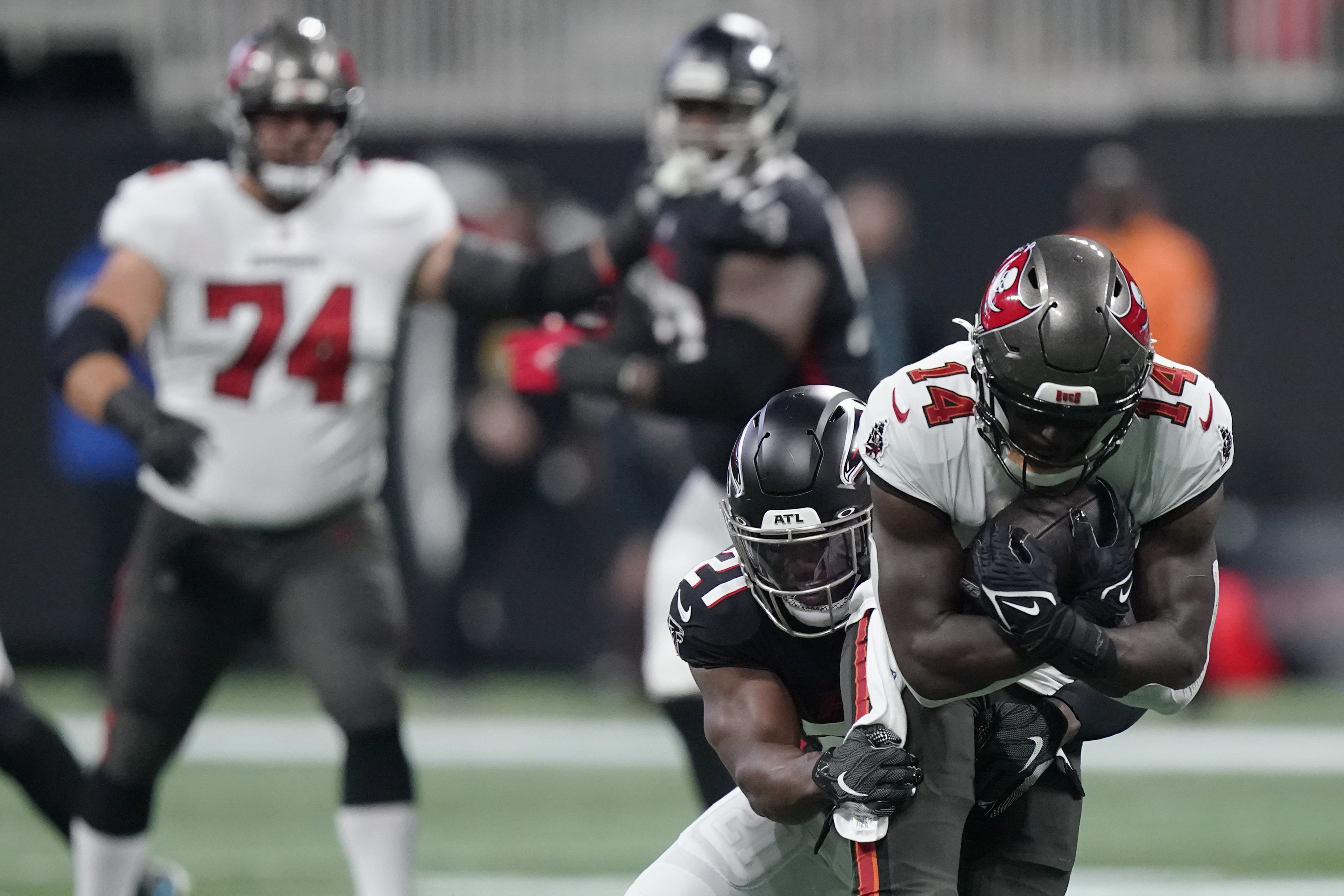 Tampa Bay Buccaneers cornerback Sean Murphy-Bunting (23) works during the  first half of an NFL football game against the Atlanta Falcons, Sunday,  Jan. 8, 2023, in Atlanta. The Atlanta Falcons won 30-17. (