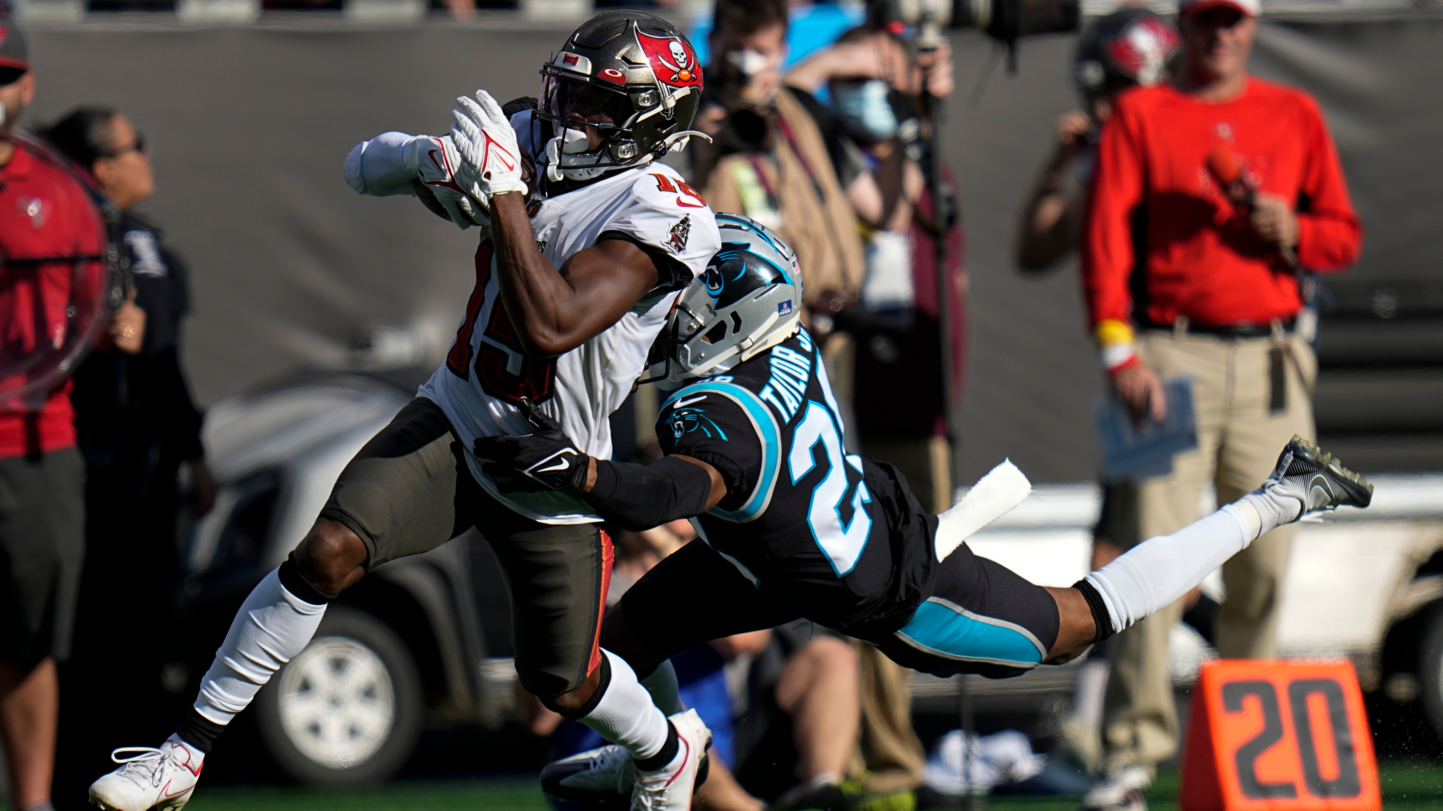 Bucs clinch the NFC South with victory over Panthers