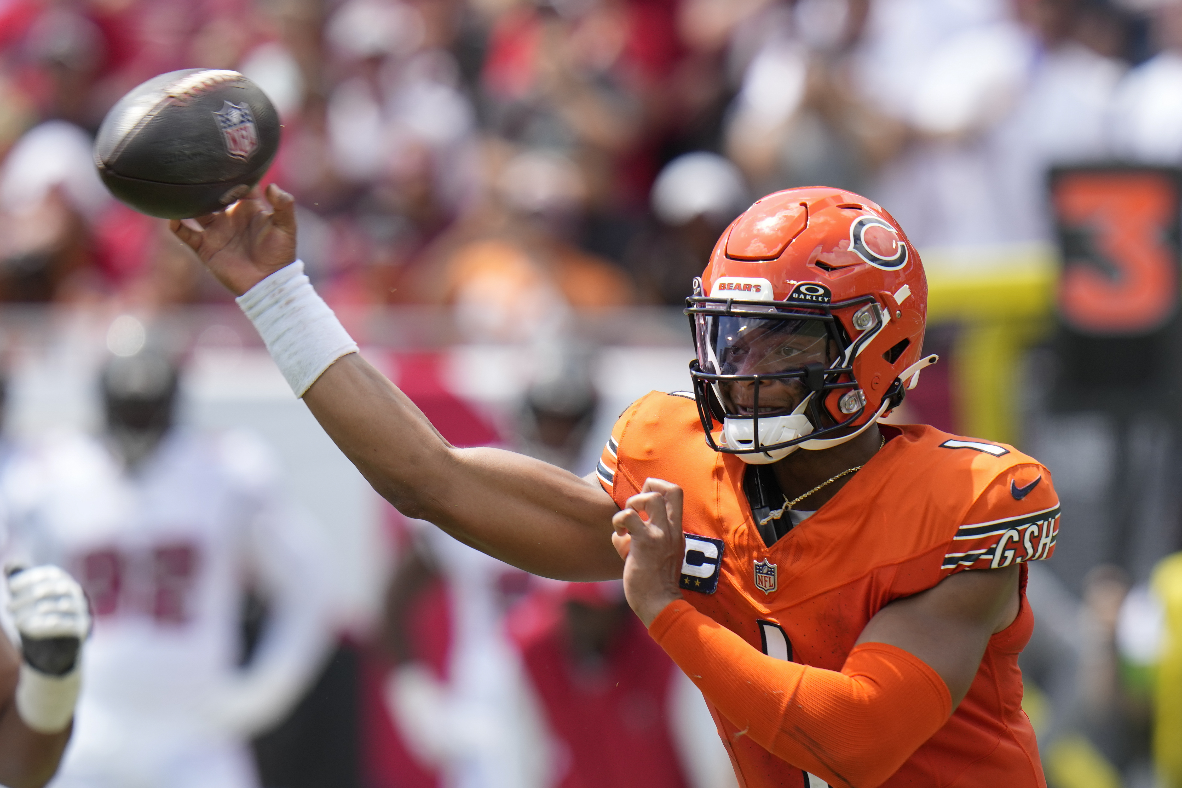 Tampa Bay Buccaneers guard Shaq Mason (69) works during the first half of  an NFL football game against the Atlanta Falcons, Sunday, Jan. 8, 2023, in  Atlanta. The Atlanta Falcons won 30-17. (