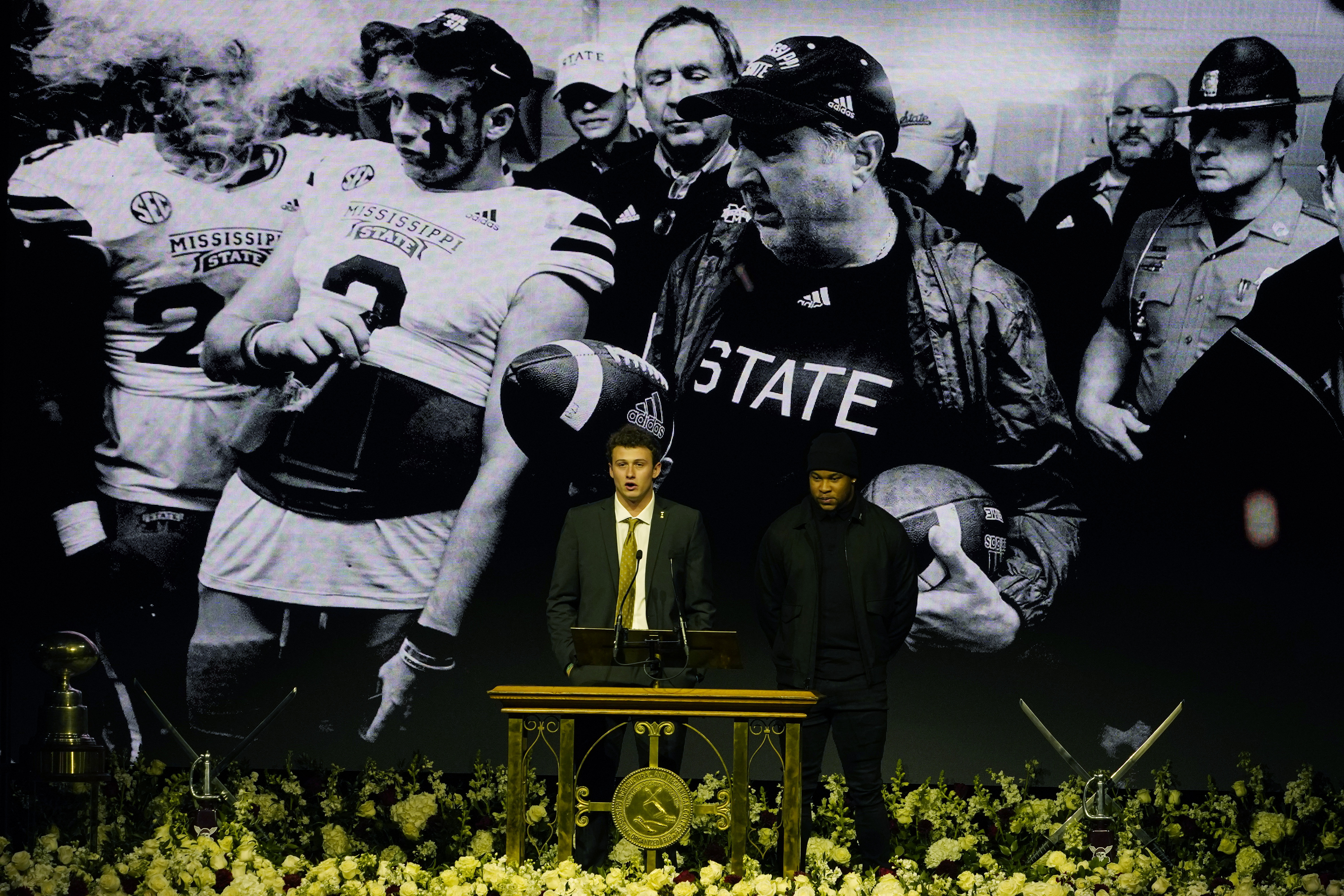 Mike Leach: Mississippi State head football coach has died at 61 from heart  condition complications