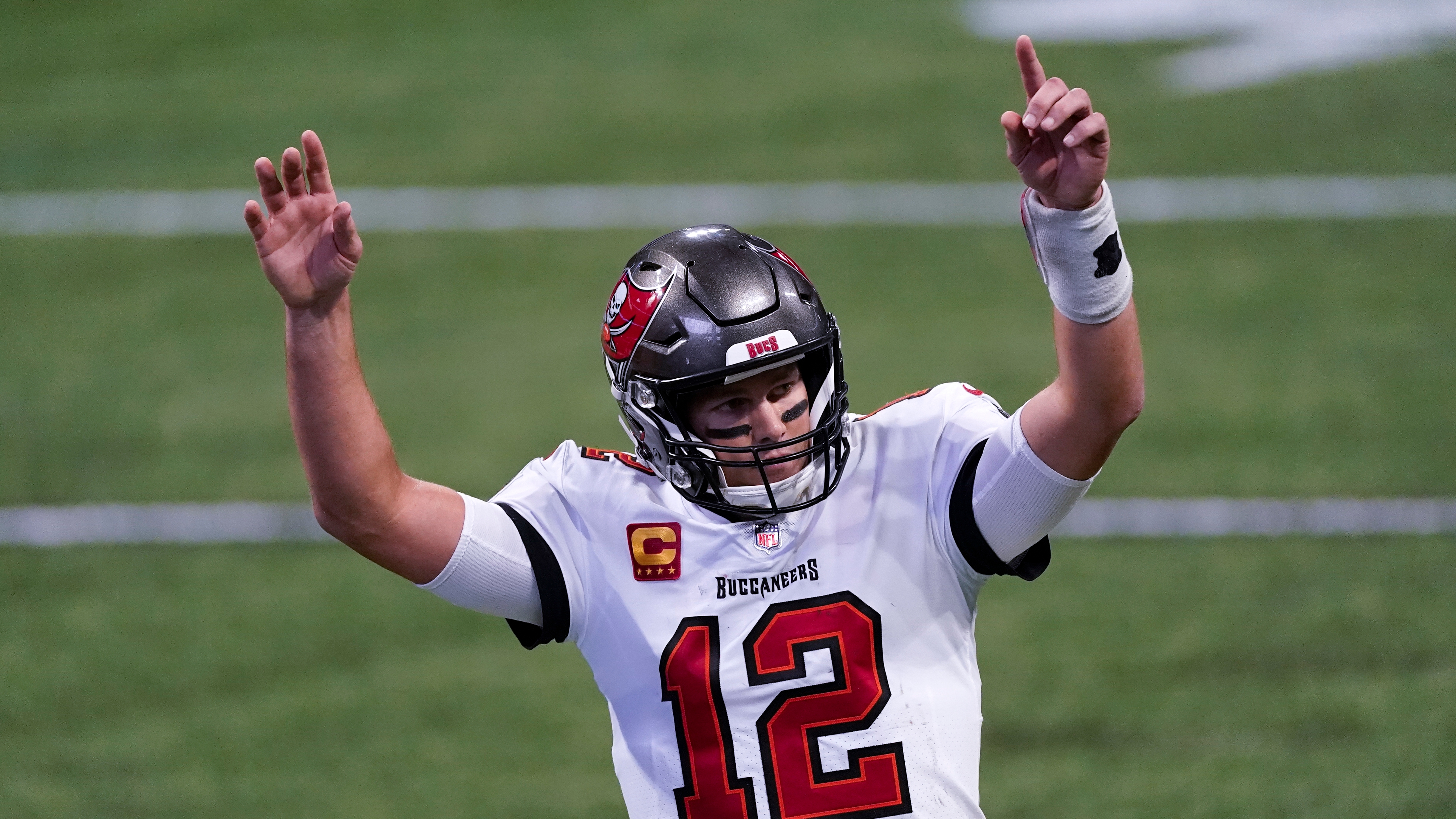 Falcons defeat rival Tom Brady, Buccaneers