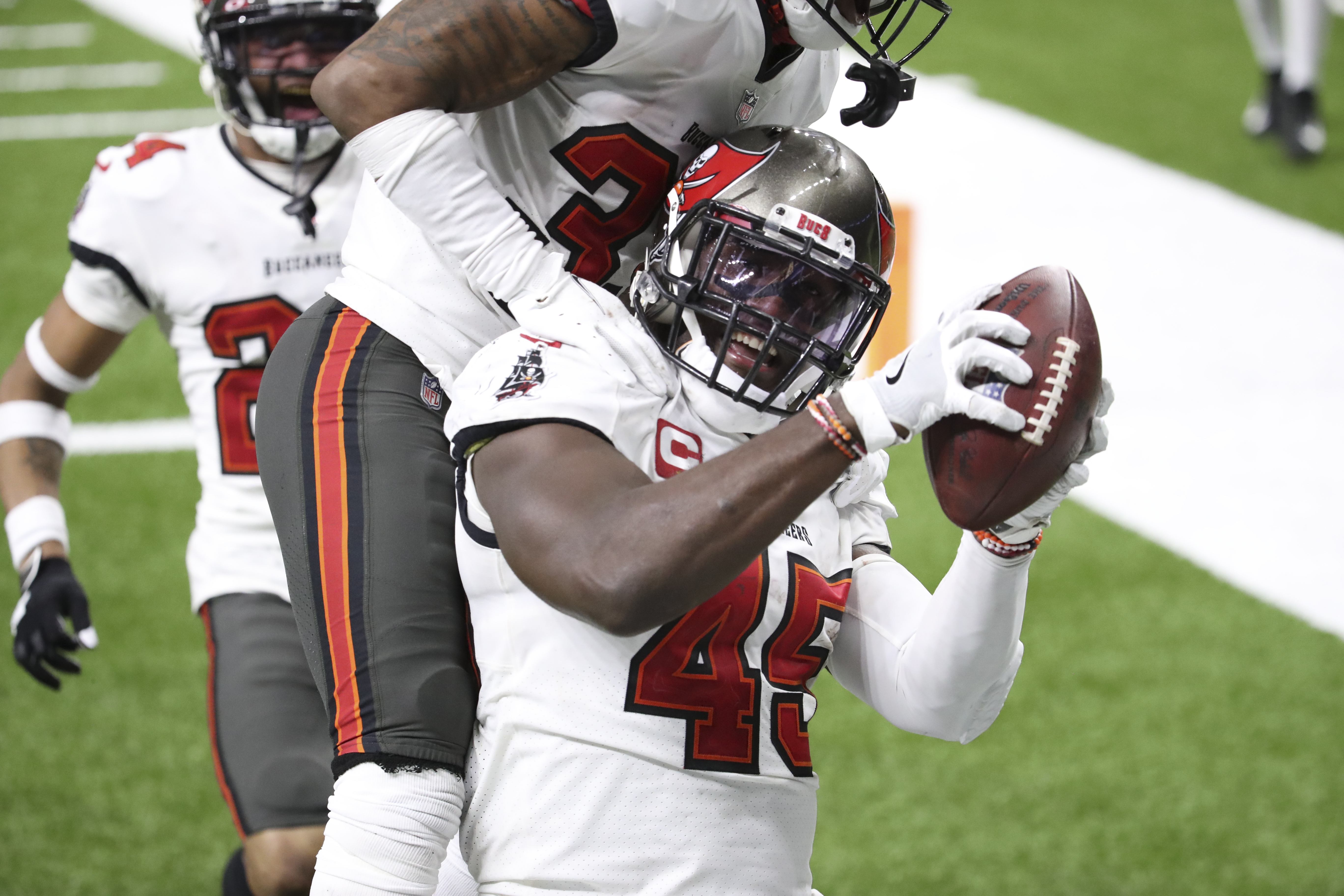 Tampa Bay Buccaneers Minicamp Preview: Devin White, Mike Evans