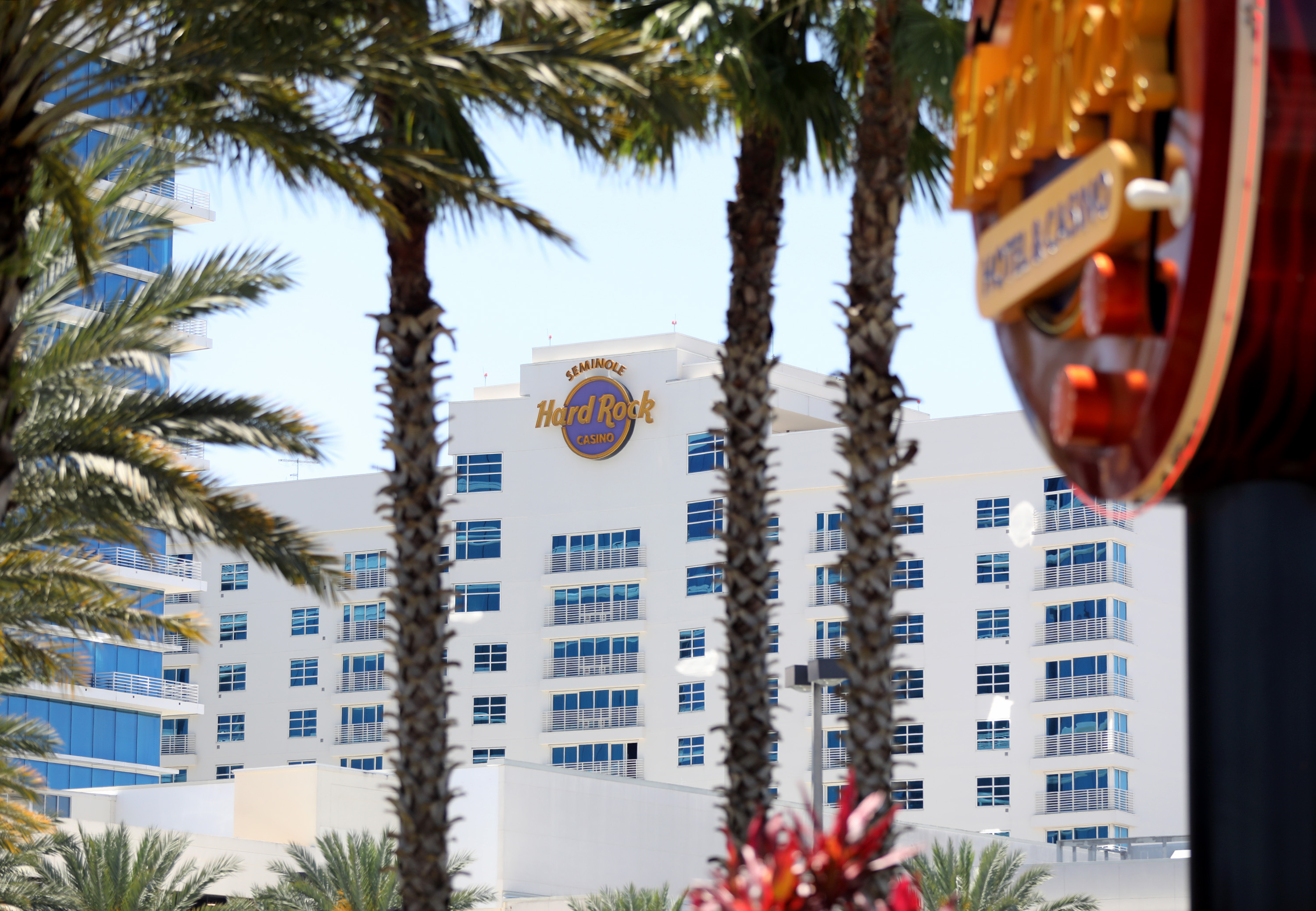 tampa-casino-workers-get-raises-as-seminole-hard-rock-sets-100m-for-wages