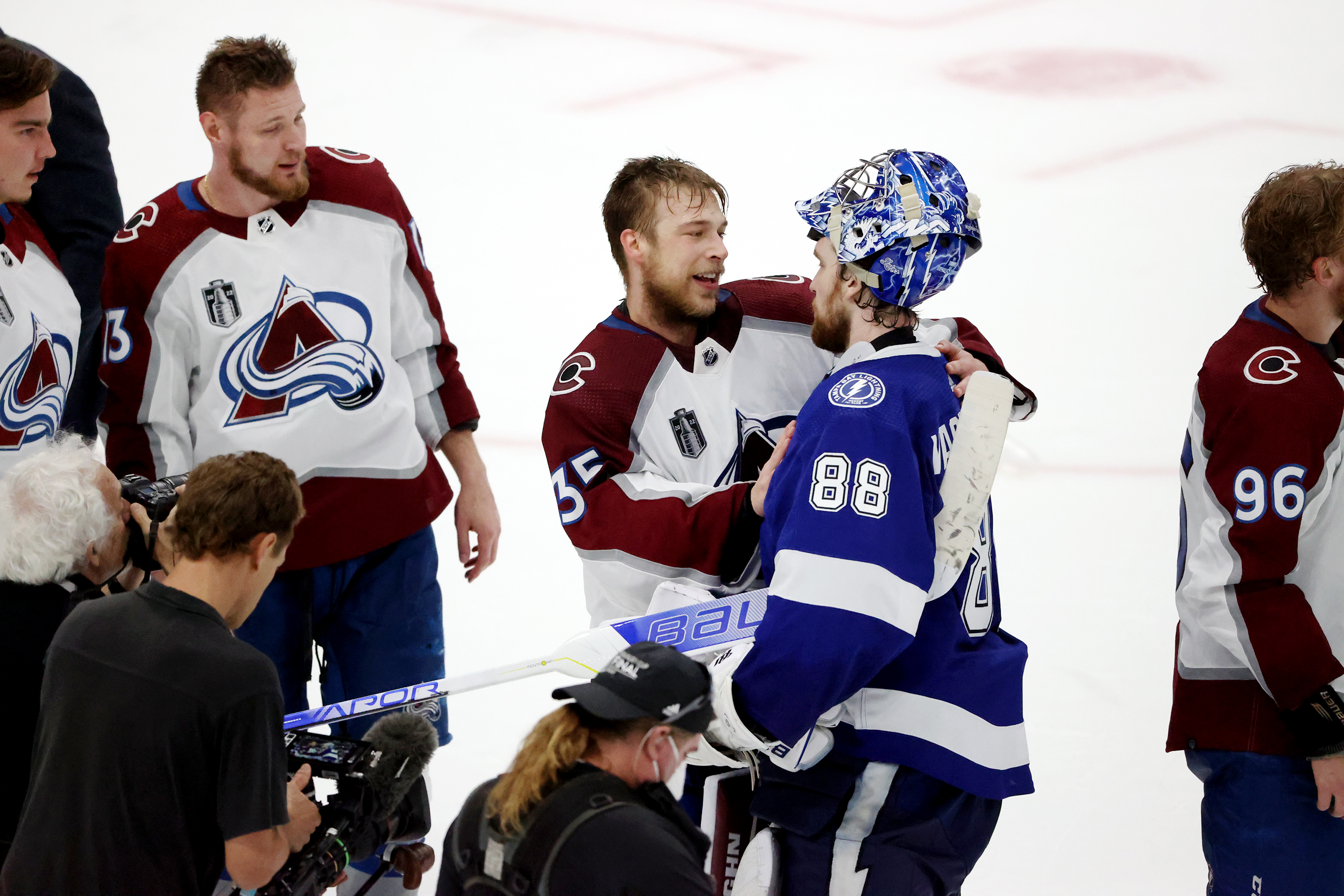 4 Free Agent Destinations for Kuemper After Avalanche's Georgiev Trade