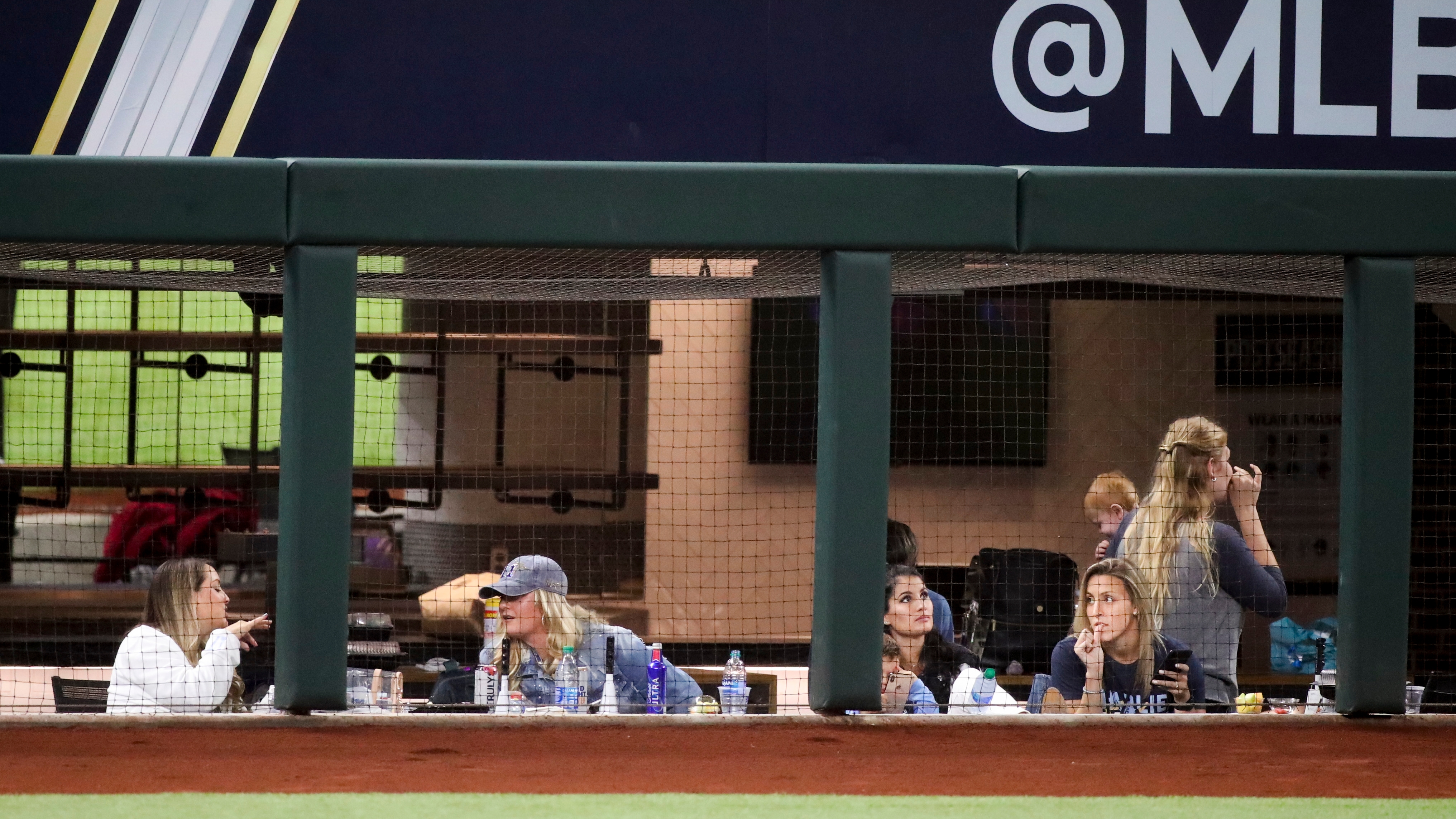 Tyler Glasnow's brother finally gets to watch game in person