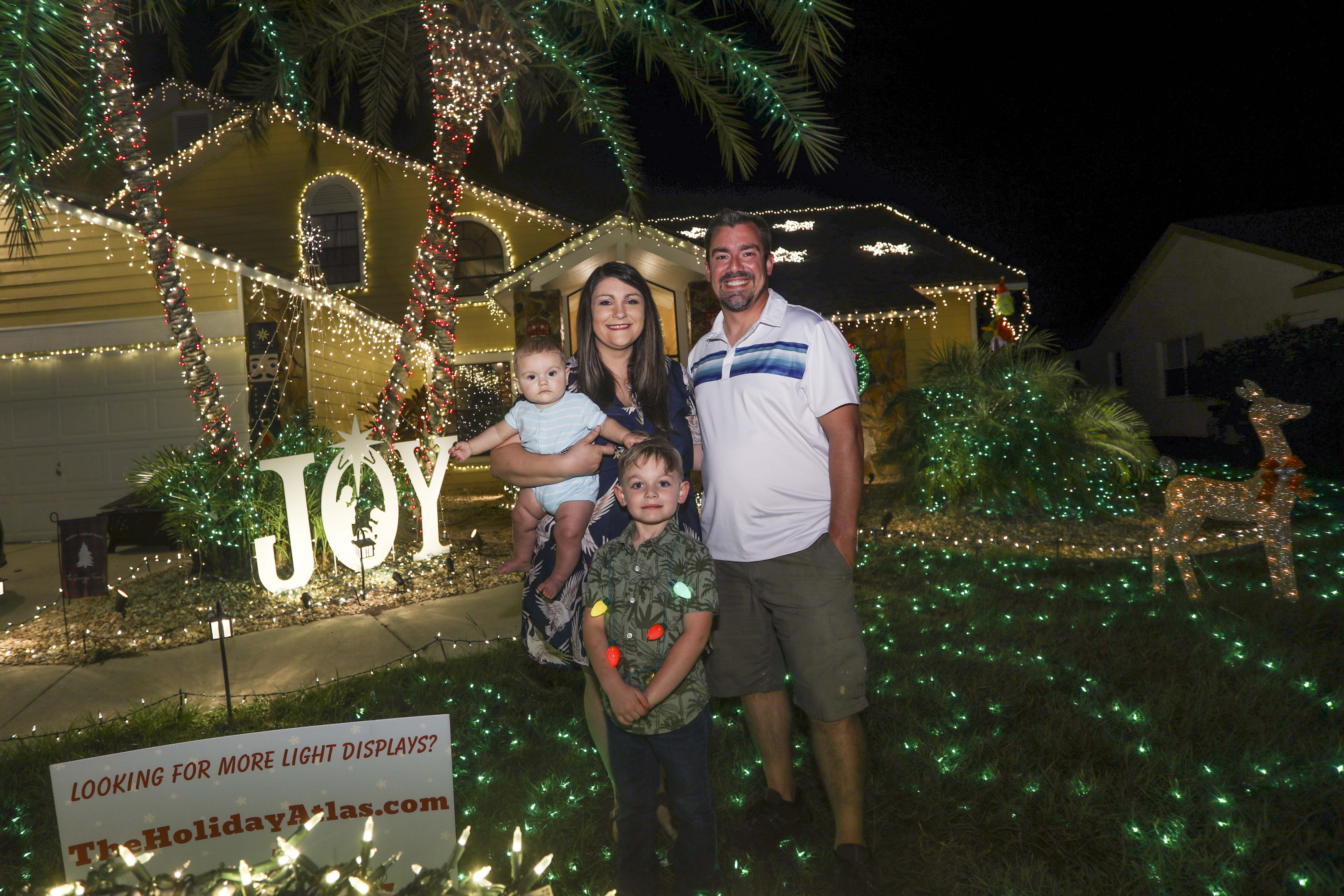 Christmas Light Displays Tampa 2022 Looking For Tampa Bay Christmas Light Displays? This Family Mapped Hundreds  Of Them.