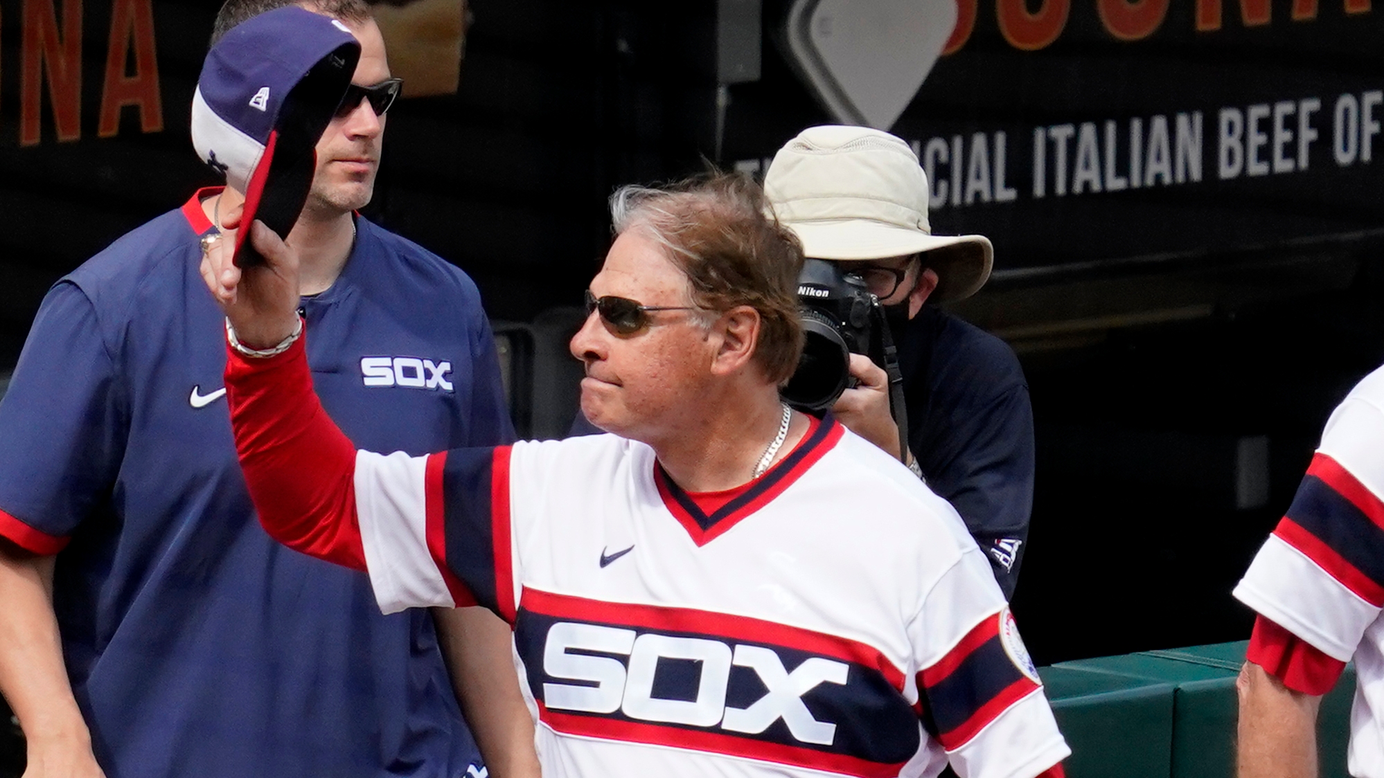 Tony La Russa moves into No. 2 on baseball's wins list as White Sox top  Tigers