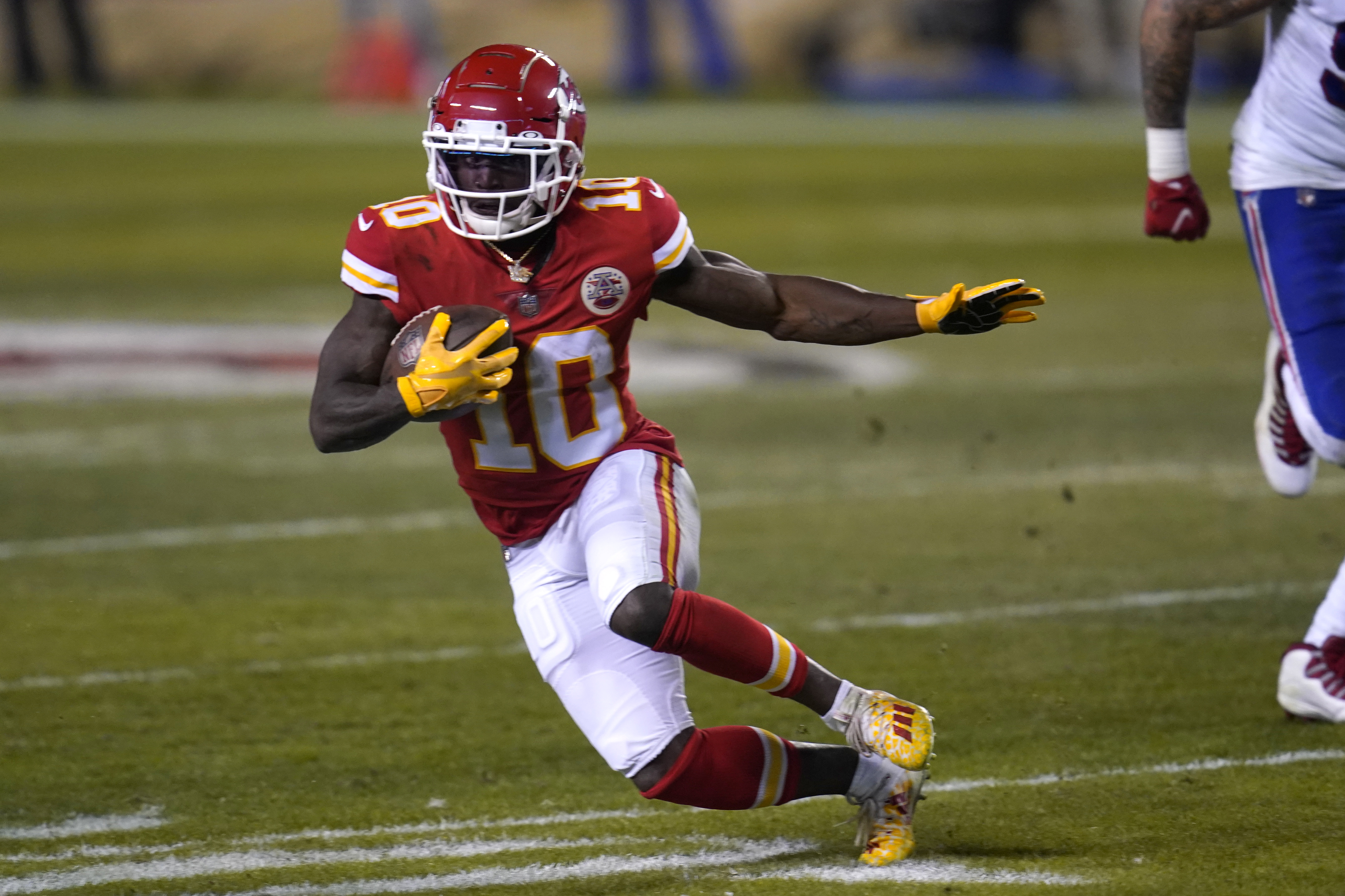 Sammy Watkins, a Fort Myers native, becomes a Super Bowl champion with  Kansas City Chiefs