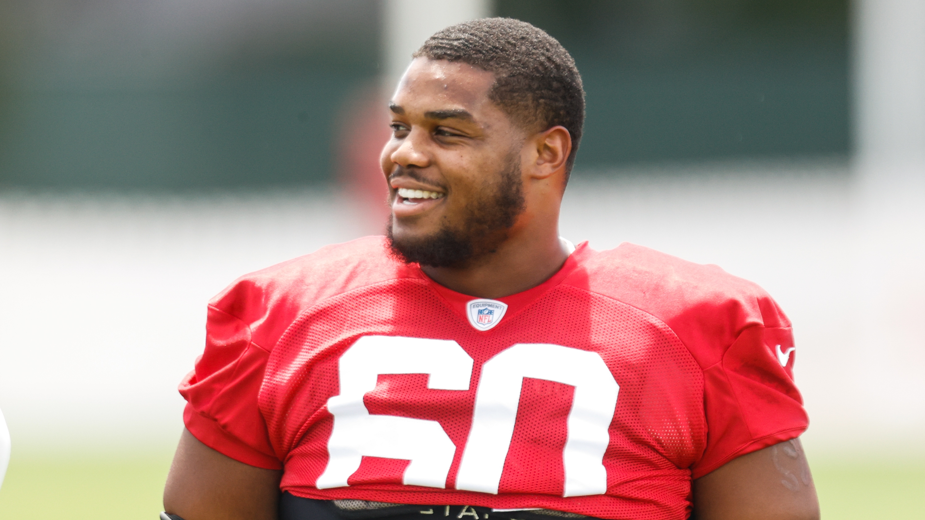 CHARLOTTE, NC - DECEMBER 26: Tampa Bay Buccaneers Offensive Guard Nick  Leverett (60) during an NFL football game between the Tampa Bay Buccaneers  and the Carolina Panthers on December 26, 2021, at