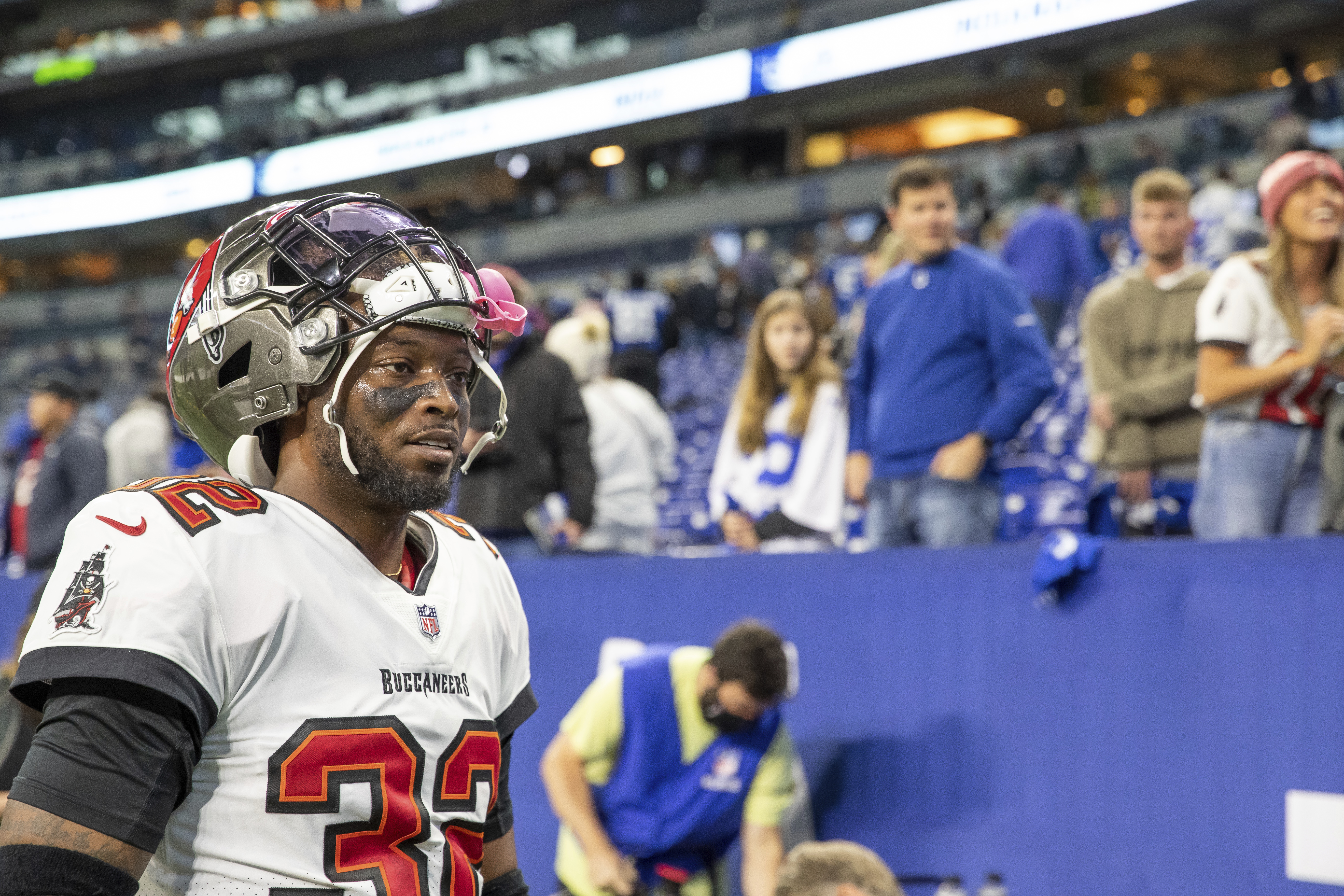 Buccaneers WR Antonio Brown, S Mike Edwards, along with FA John