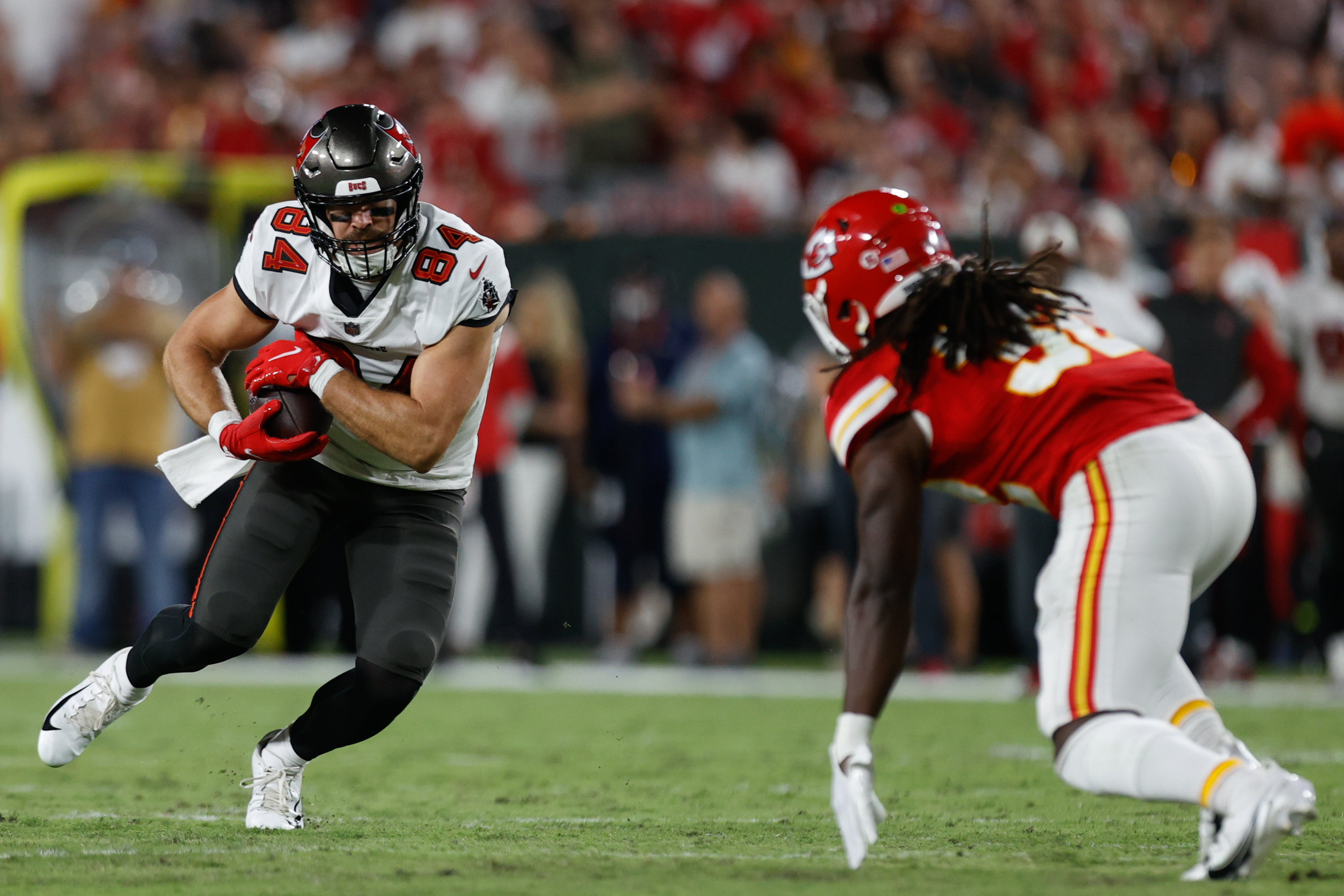 Chiefs Star Tight End Travis Kelce 'Big Fan' of Buccaneers Cade Otton - Tampa  Bay Buccaneers, BucsGameday