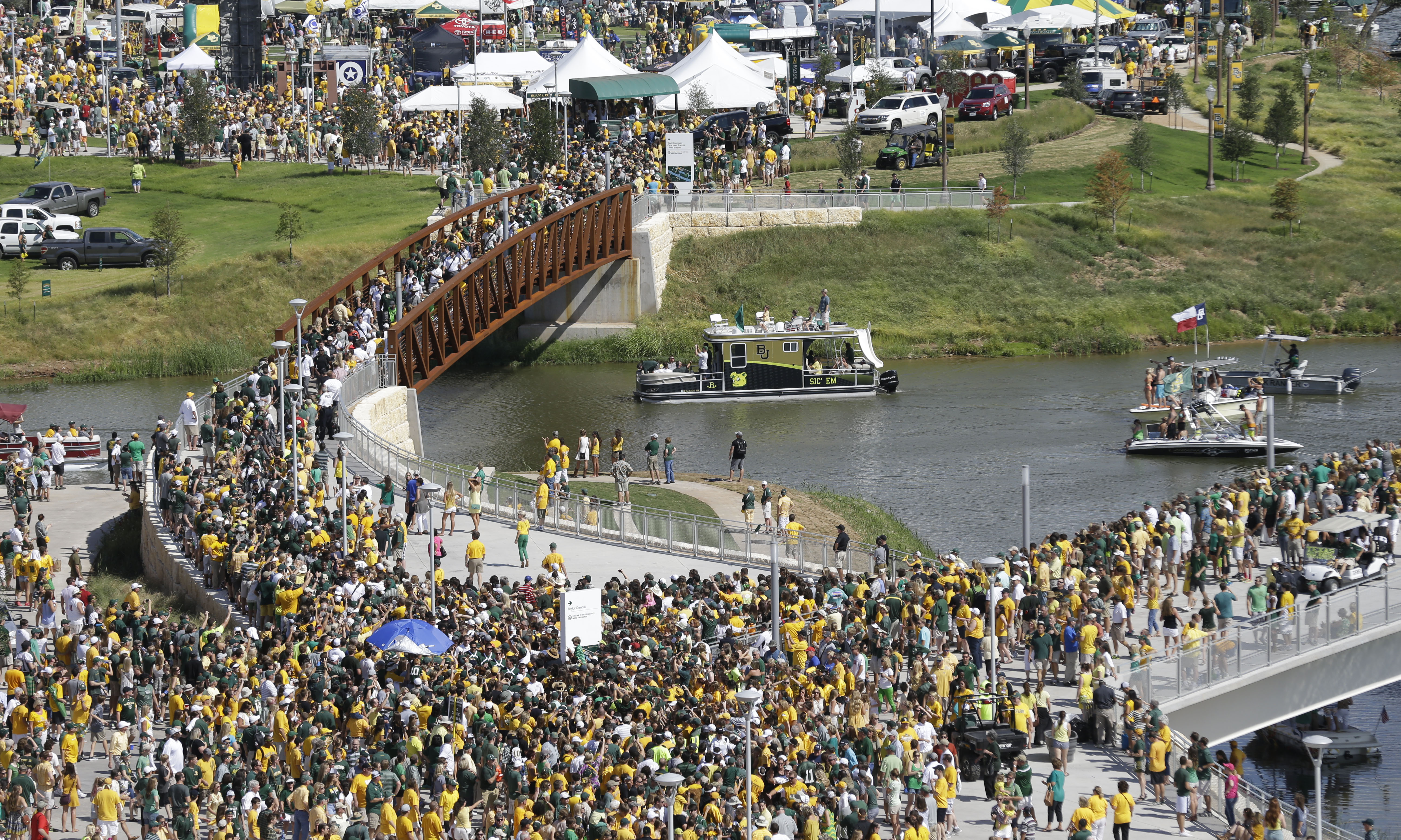 Tampa Bay Bucs, USF football could have crowds smaller than 15,000