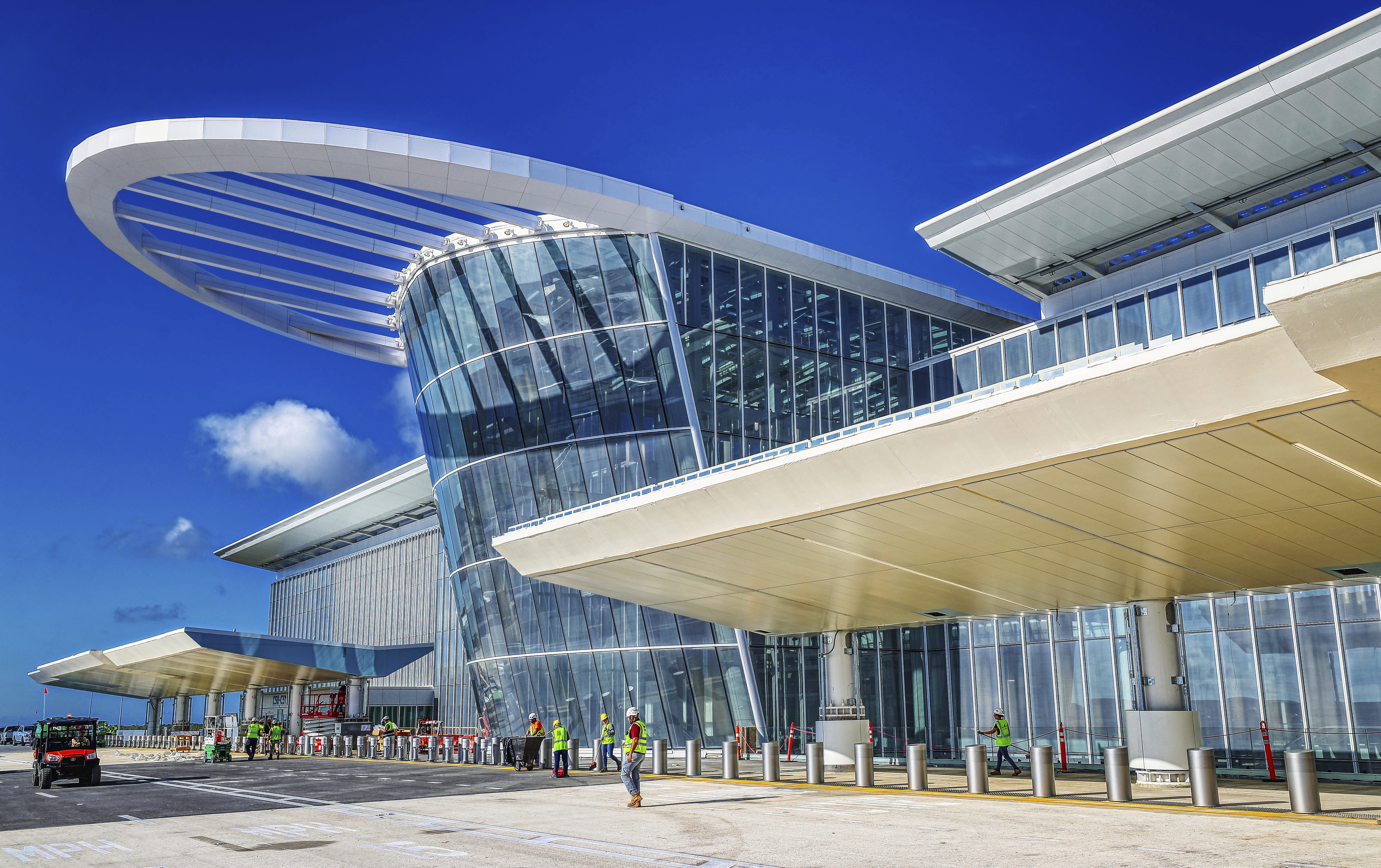 Bad weather delays fuel from reaching busy Orlando airport