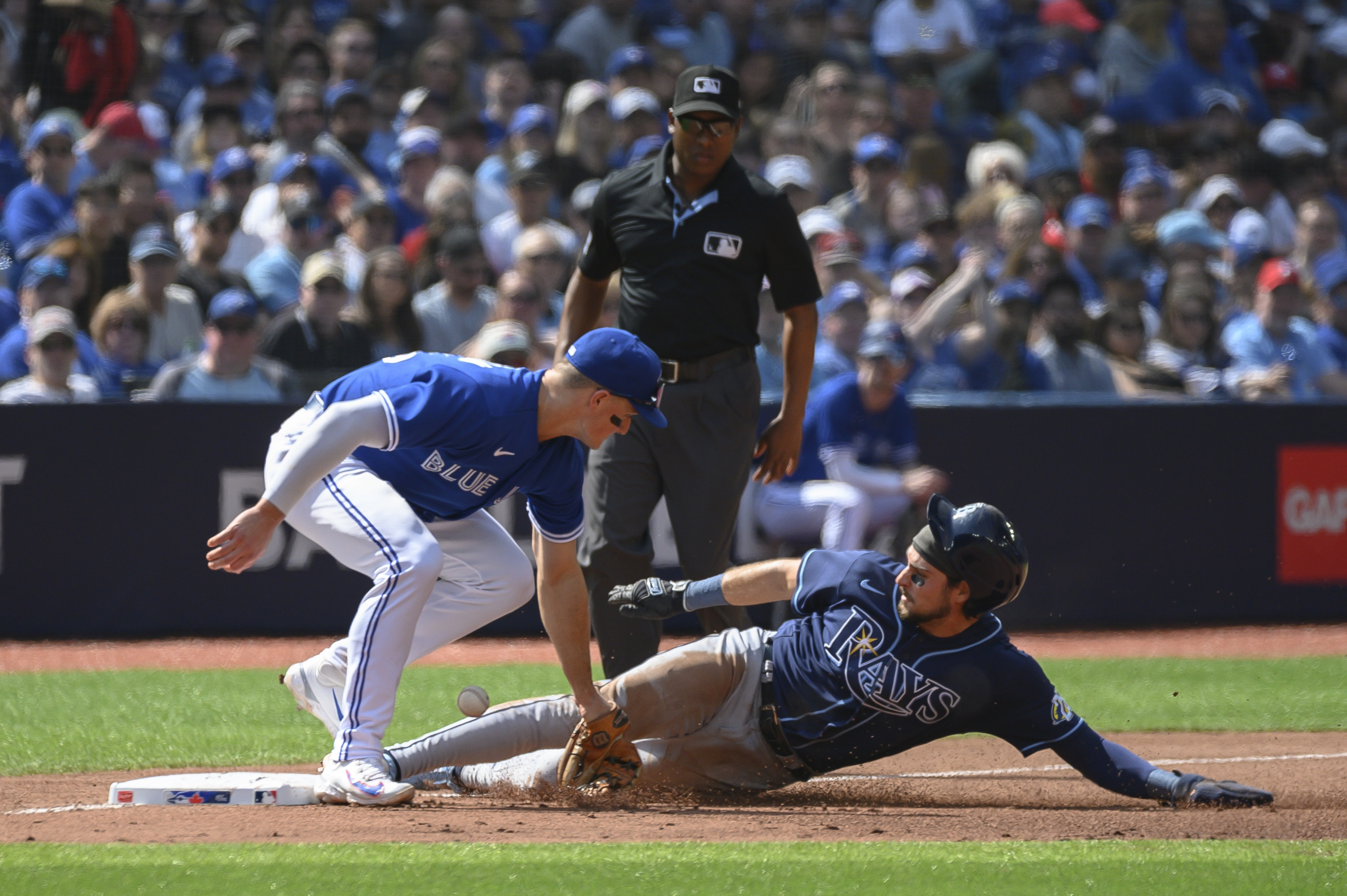 McClanahan gets fourth win, Rays rout Manoah, Blue Jays 8-1 - The