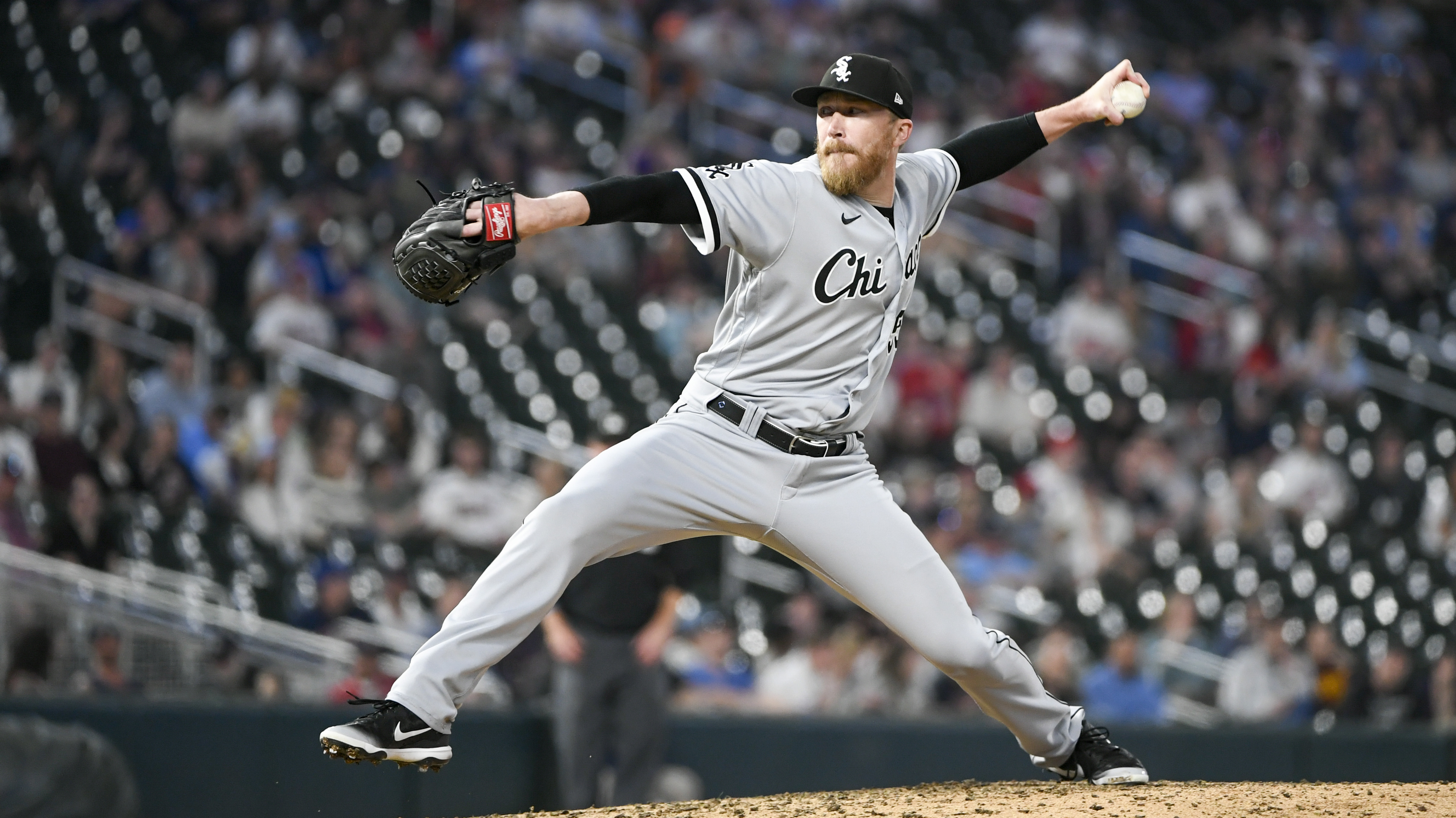 White Sox acquire lefty reliever Diekman from Red Sox