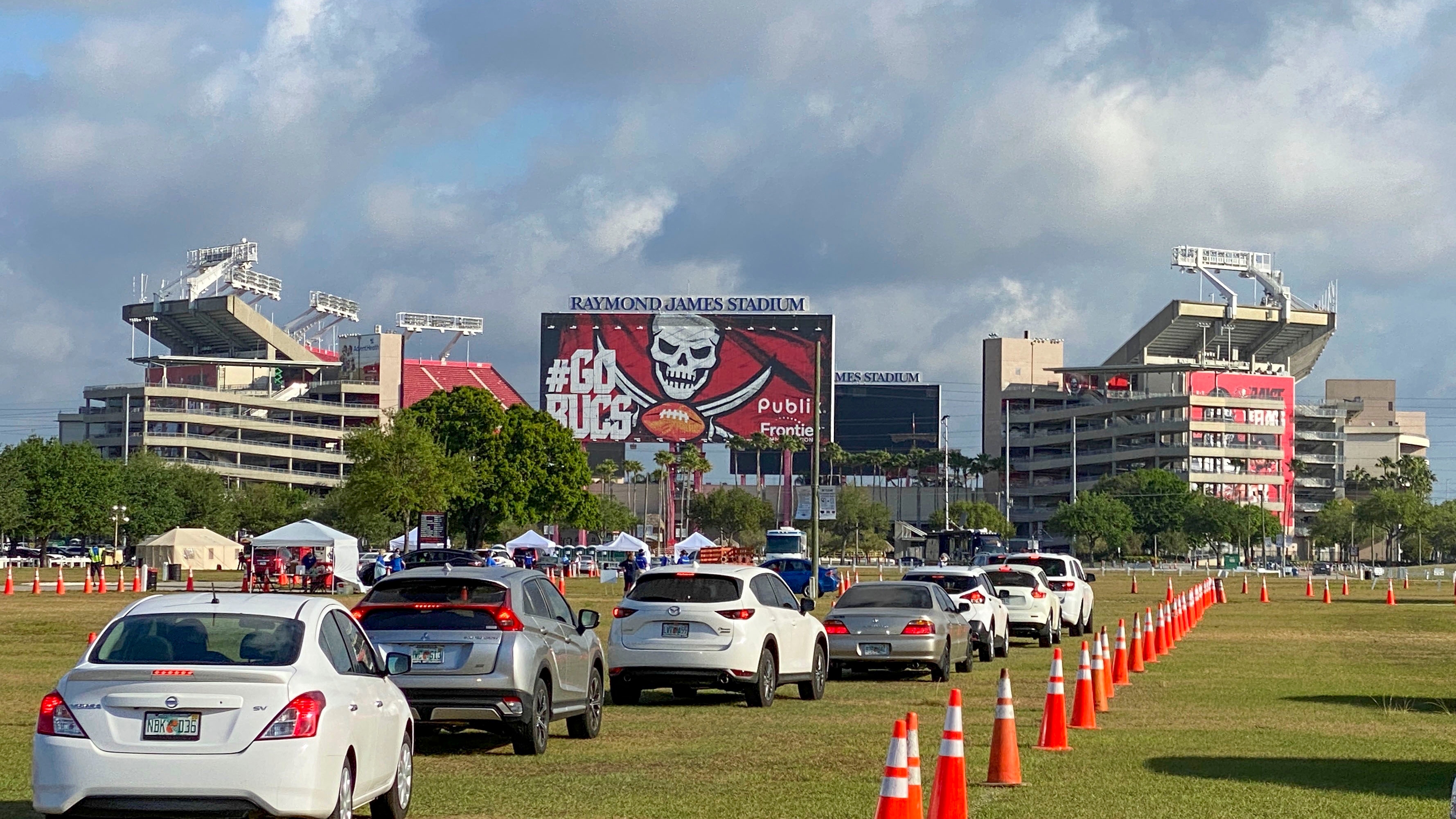 Parking & Transportation — Raymond James Stadium