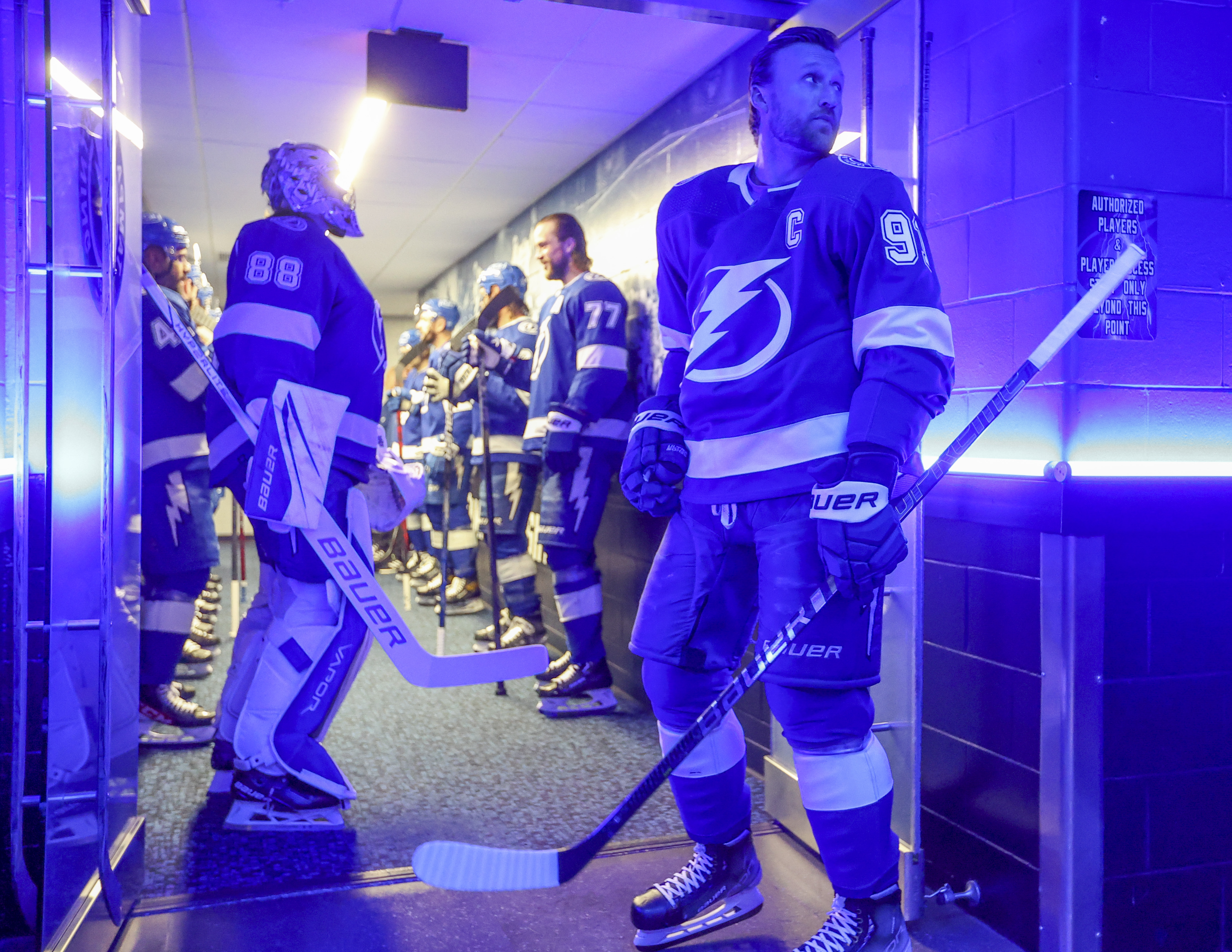 Lightning's Steven Stamkos wins Mark Messier NHL Leadership Award