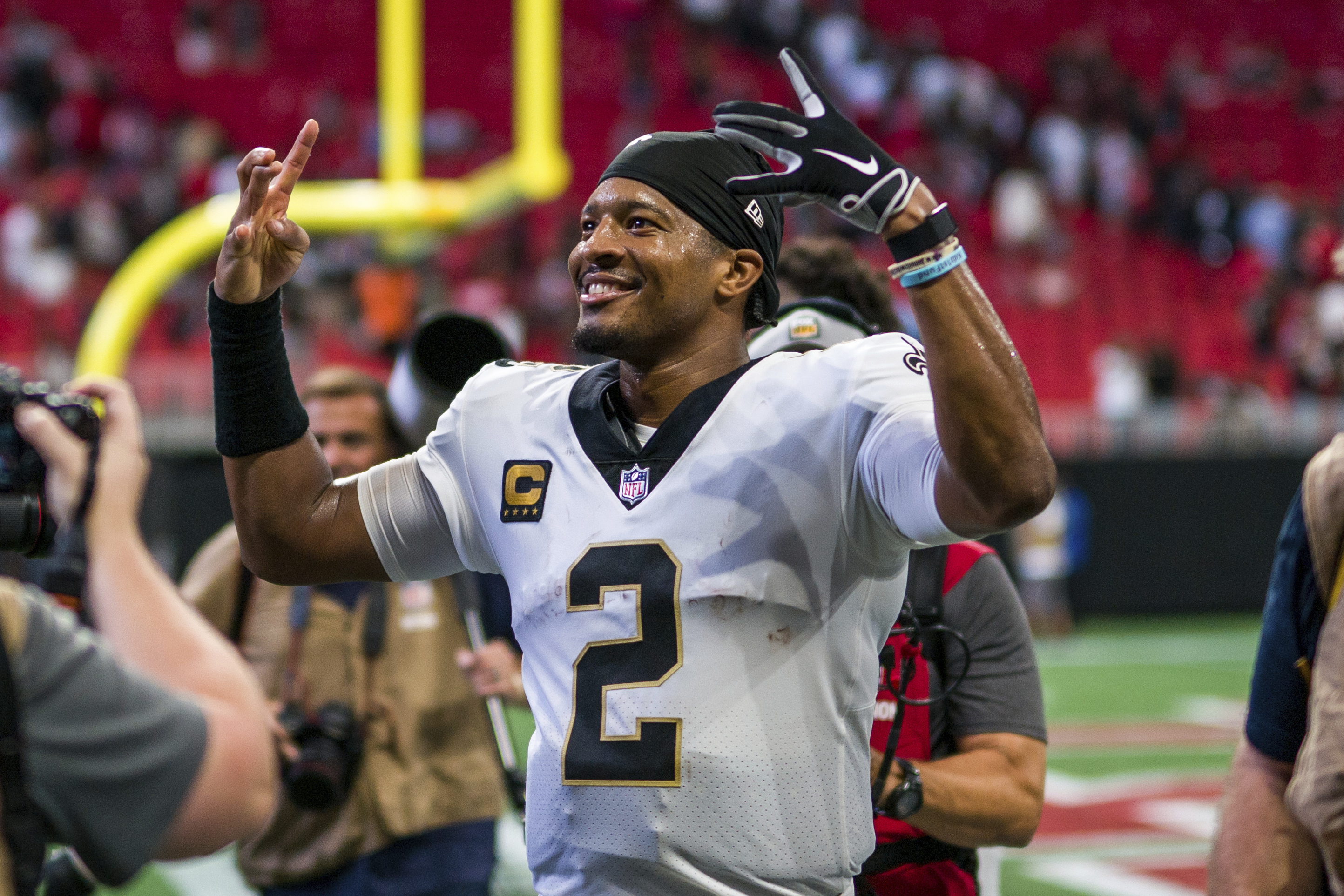 The Last Dance, Final home game of the season, Falcons vs. Bucs