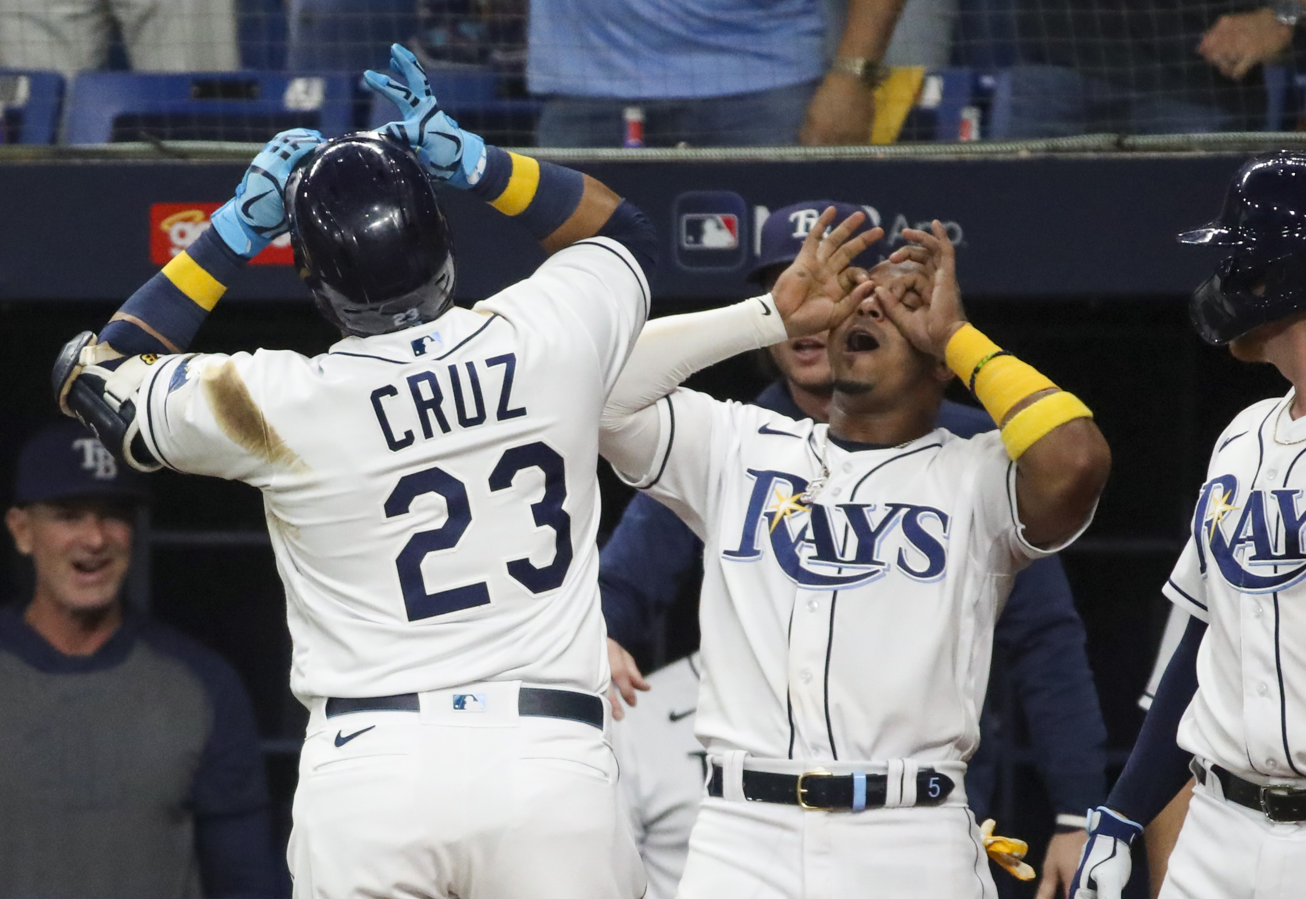 2021 MLB playoffs - Nelson Cruz hits catwalk for home run at Tampa