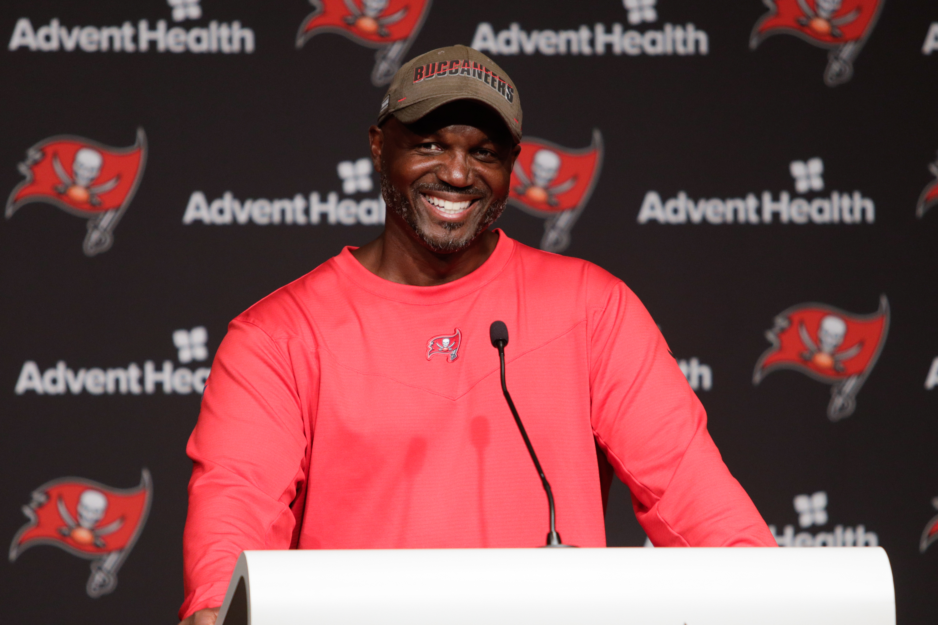 TAMPA, FL - AUGUST 07: Tampa Bay Buccaneers Head Coach Todd Bowles watches  the action on the field during the Tampa Bay Buccaneers Training Camp on  August 07, 2022 at the AdventHealth