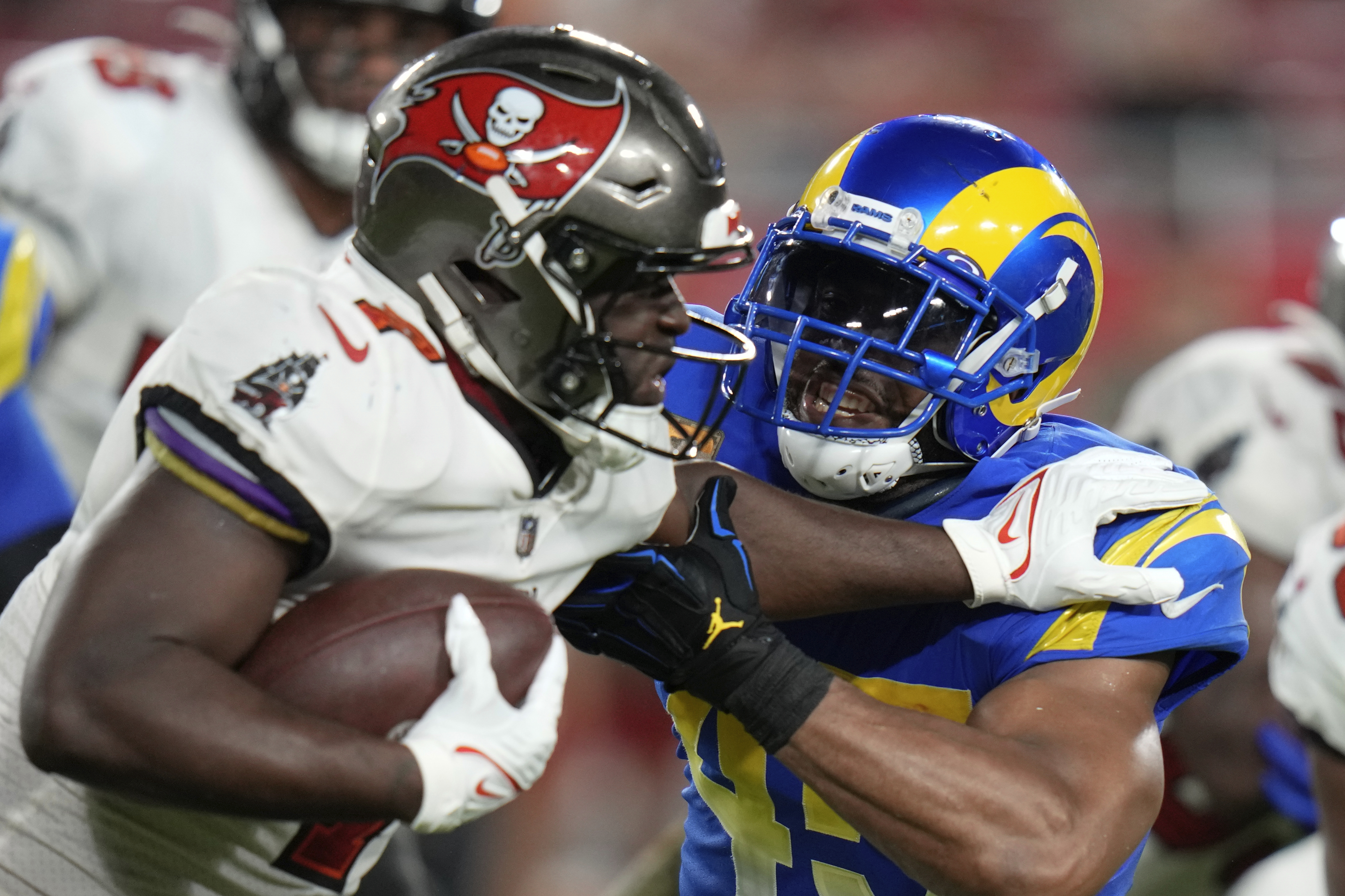 Winston throws 4 TD passes, Buccaneers outlast Rams 55-40 - The San Diego  Union-Tribune