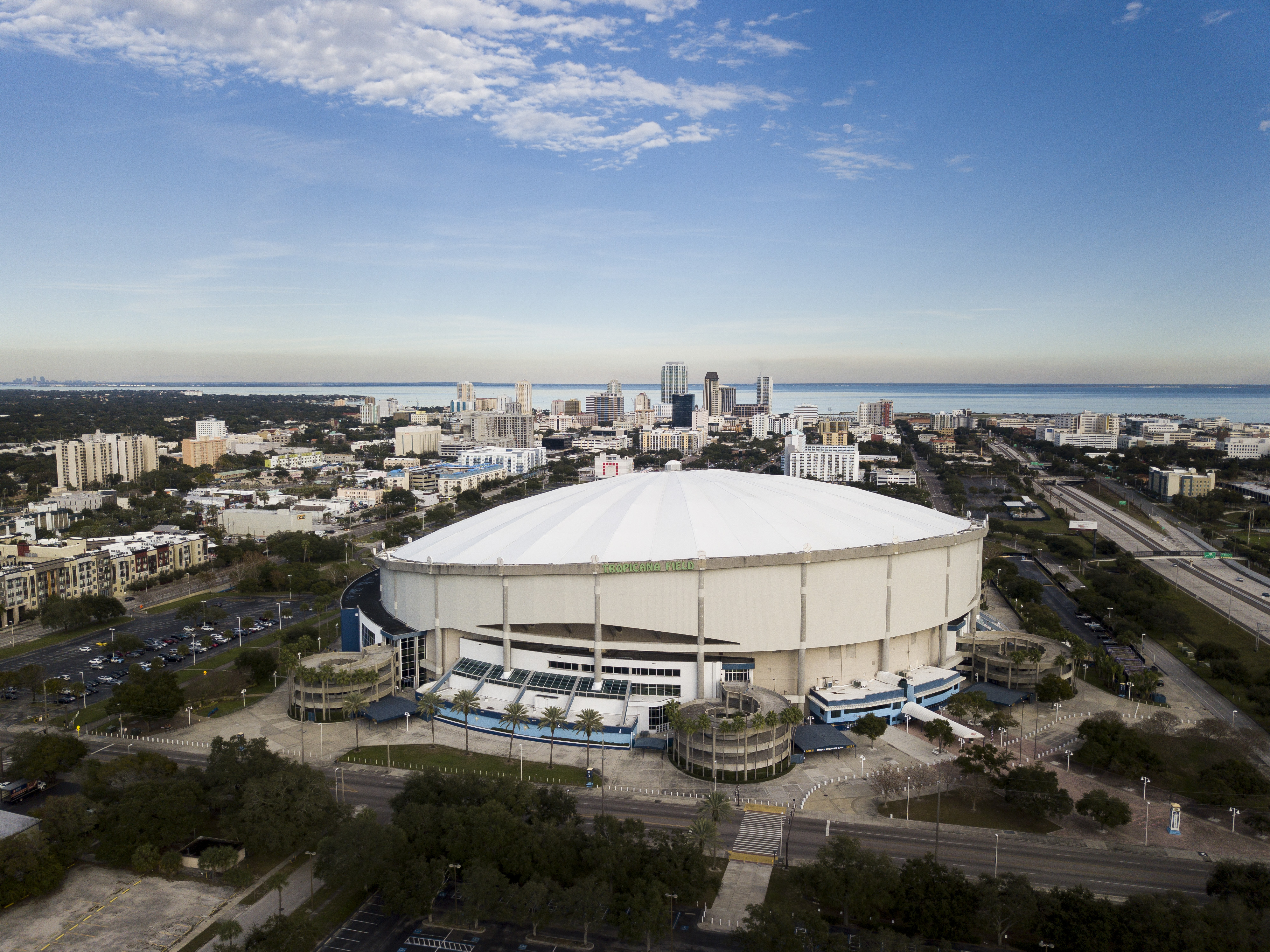 Tropicana Field - Facts, figures, pictures and more of the Beef 'O