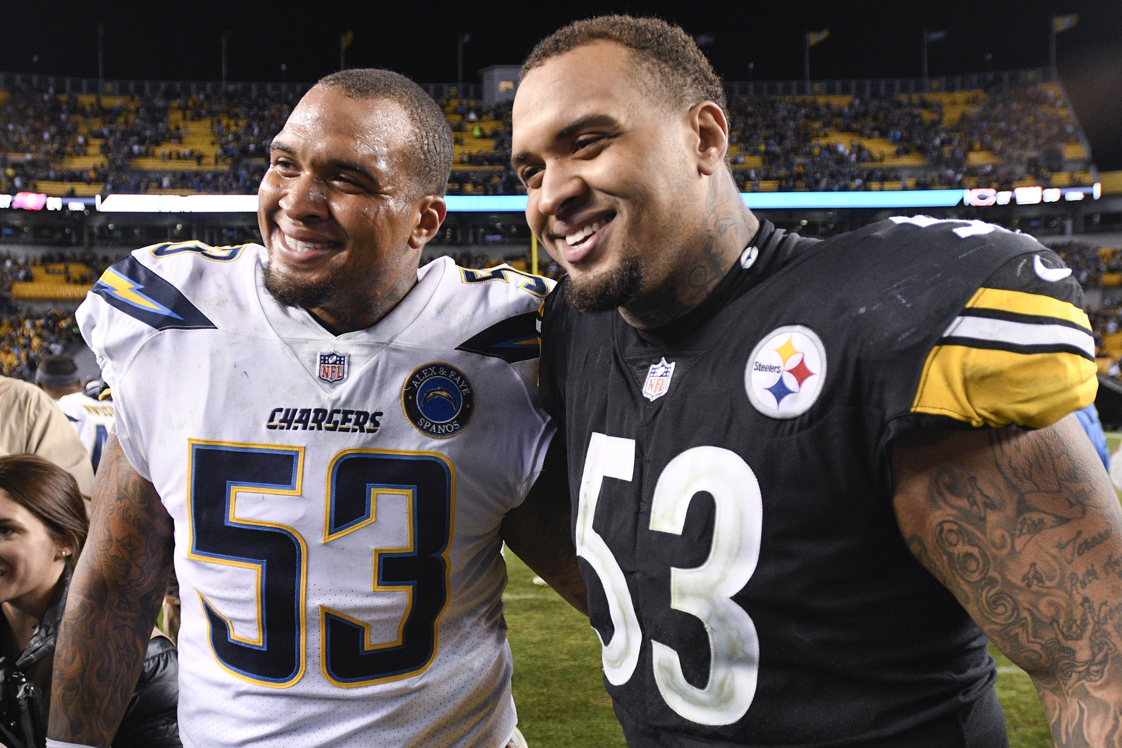 Maurkice Pouncey of the Pittsburgh Steelers looks on against the   Pittsburgh steelers football, Pittsburgh steelers, Pittsburgh steelers  merchandise