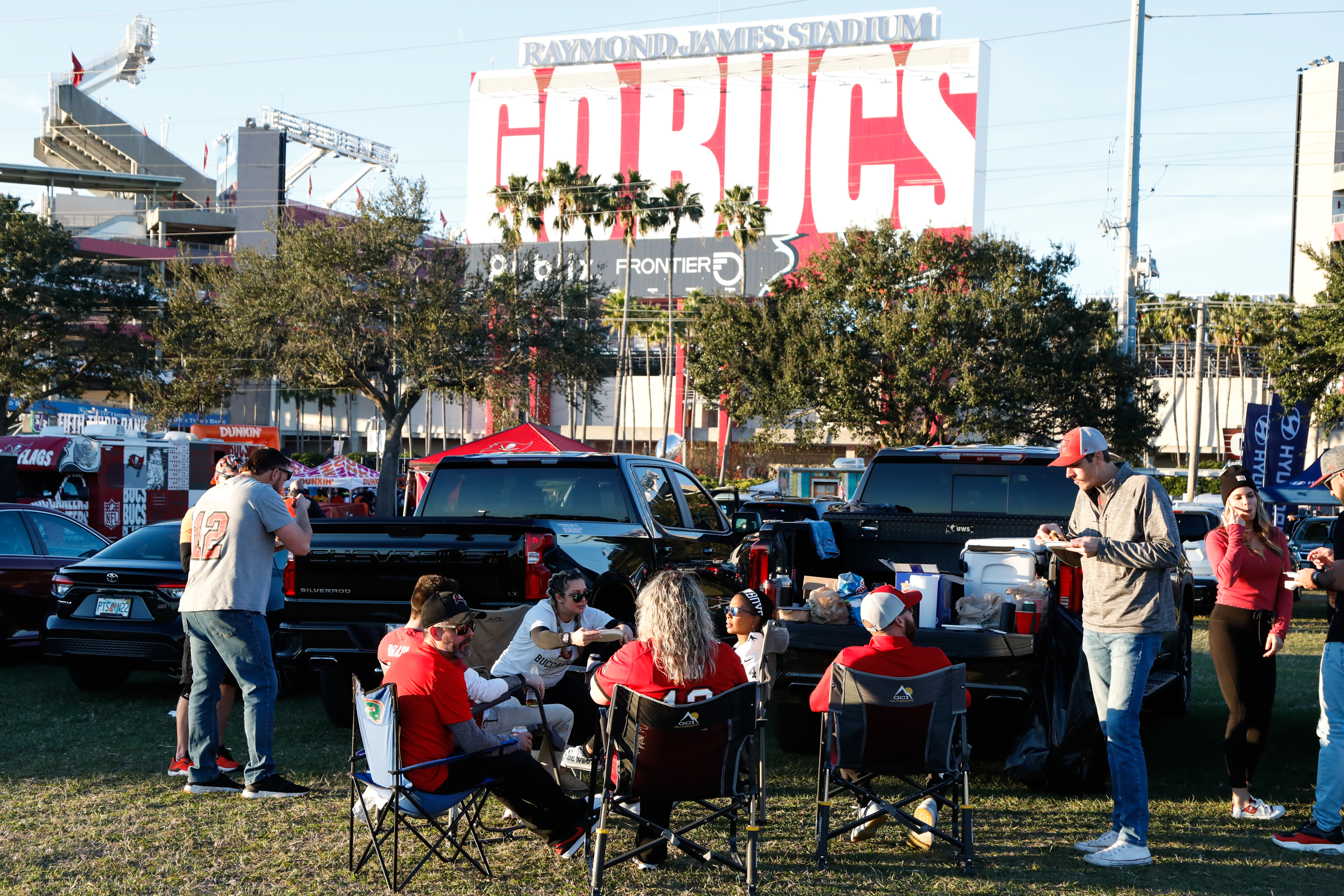 Yankee Stadium Parking Lot May Turn Into Drive-In Movie Theater