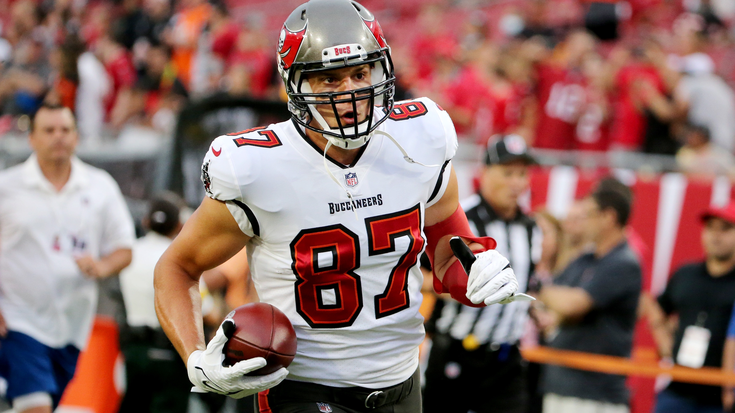 Free Agent TE Rankings: Rob Gronkowski playing with a team other than the  Bucs?