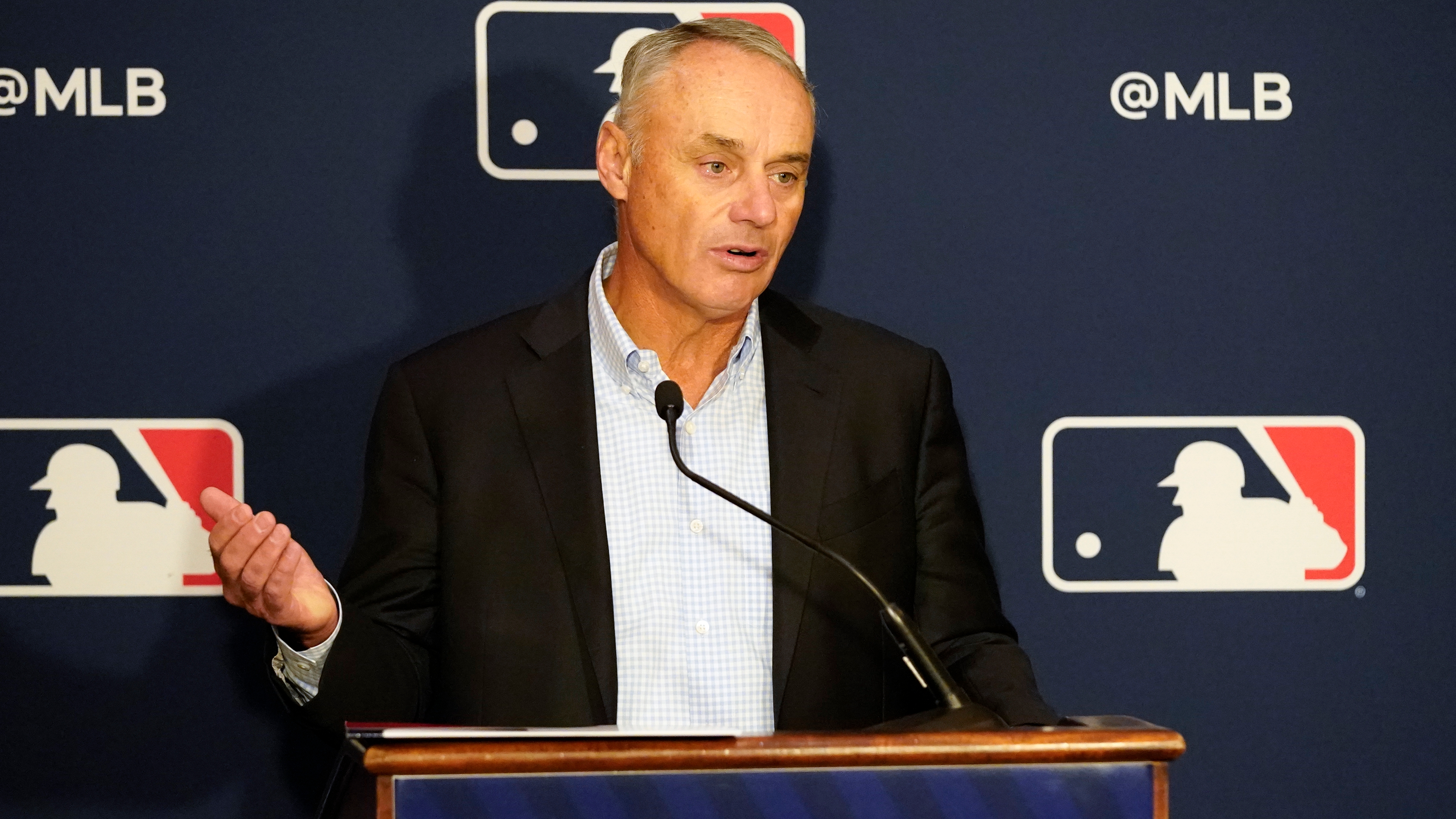 Manfred: There's sense of urgency in Rays' ballpark search