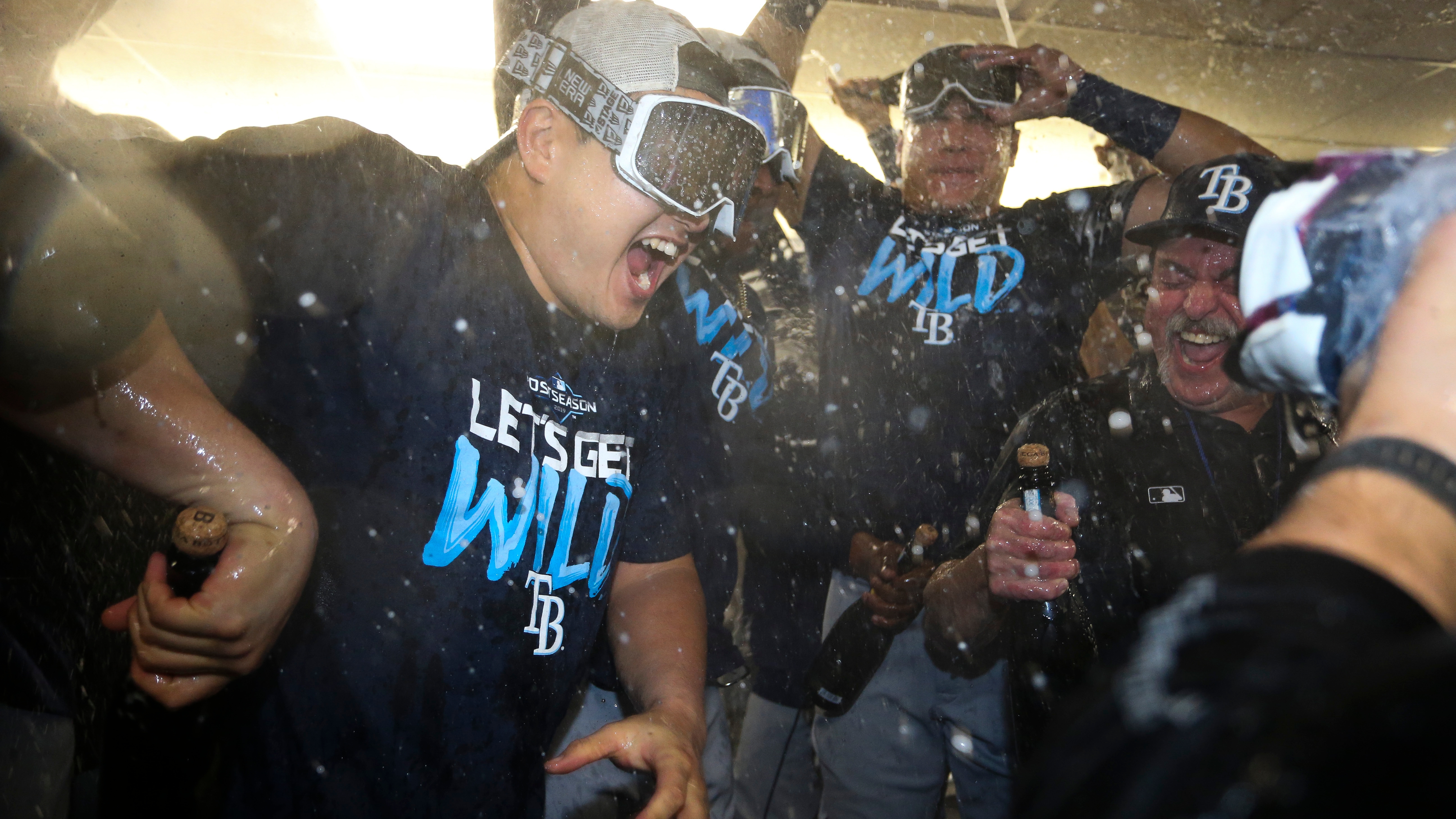 Ji-Man Choi lifted weights in the Rays' dugout after narrowly