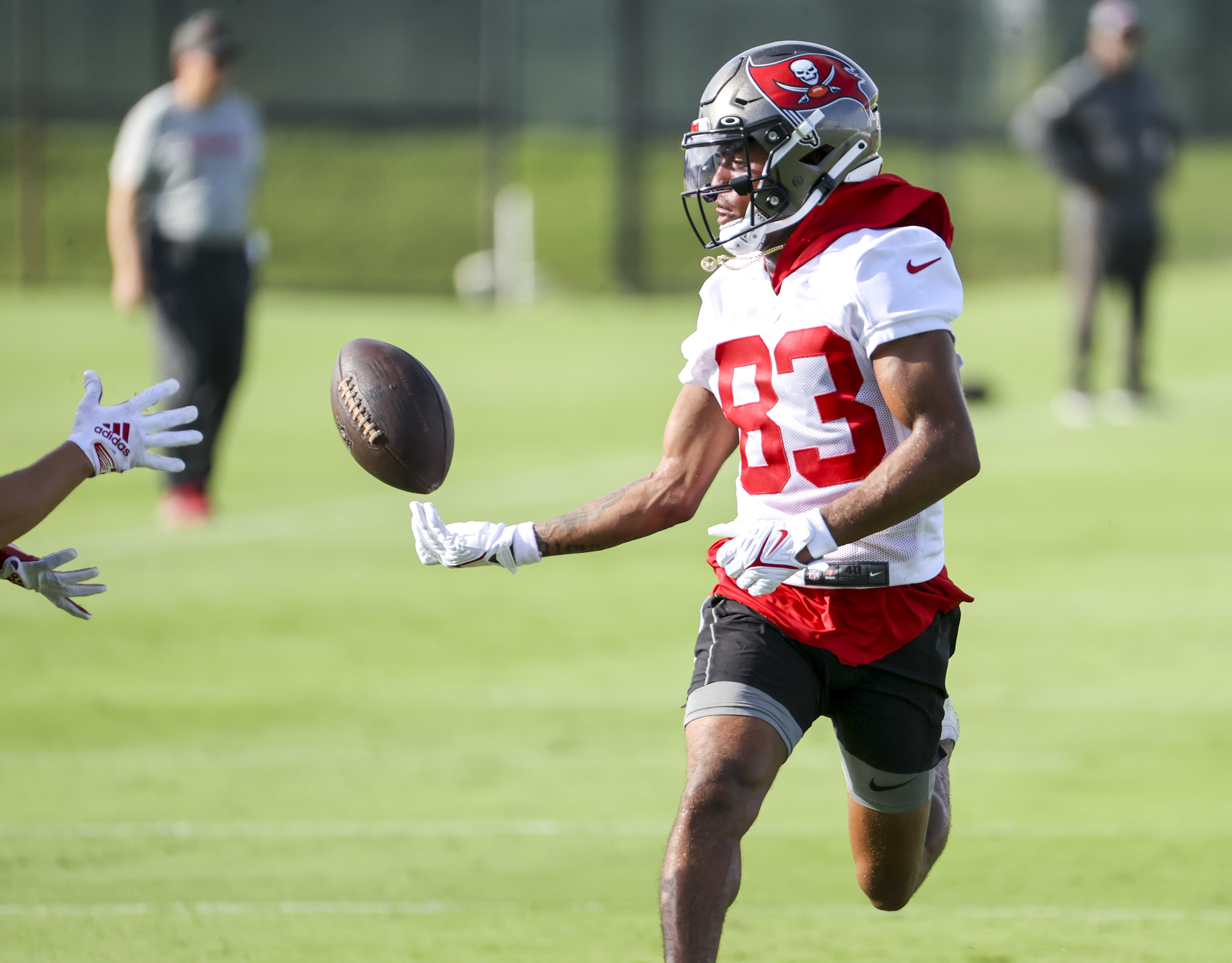 Tampa Bay Buccaneers wide receiver Deven Thompkins (83) works