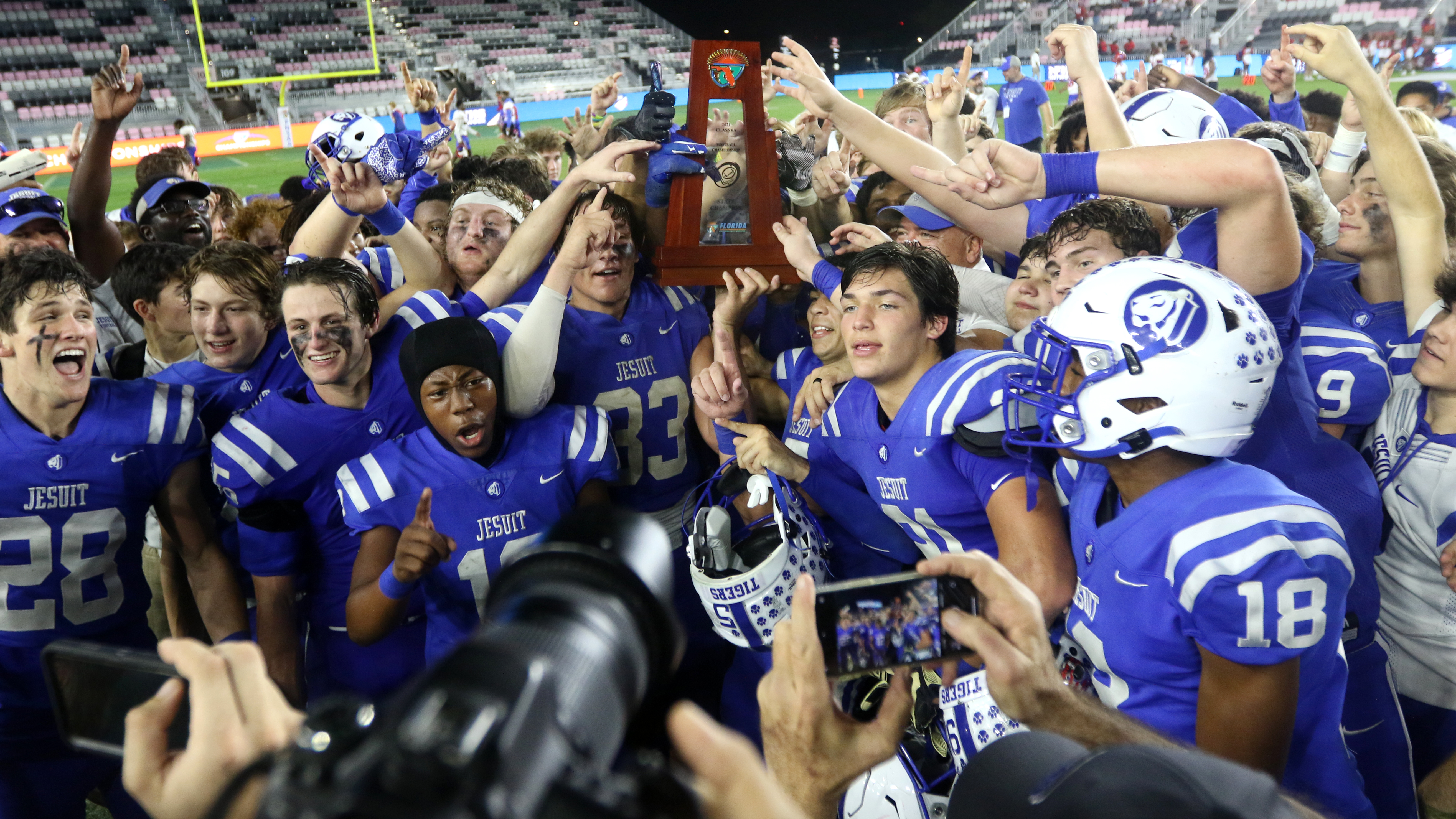 No. 1 IMG Academy wins baseball showdown with No. 3 Tampa Jesuit