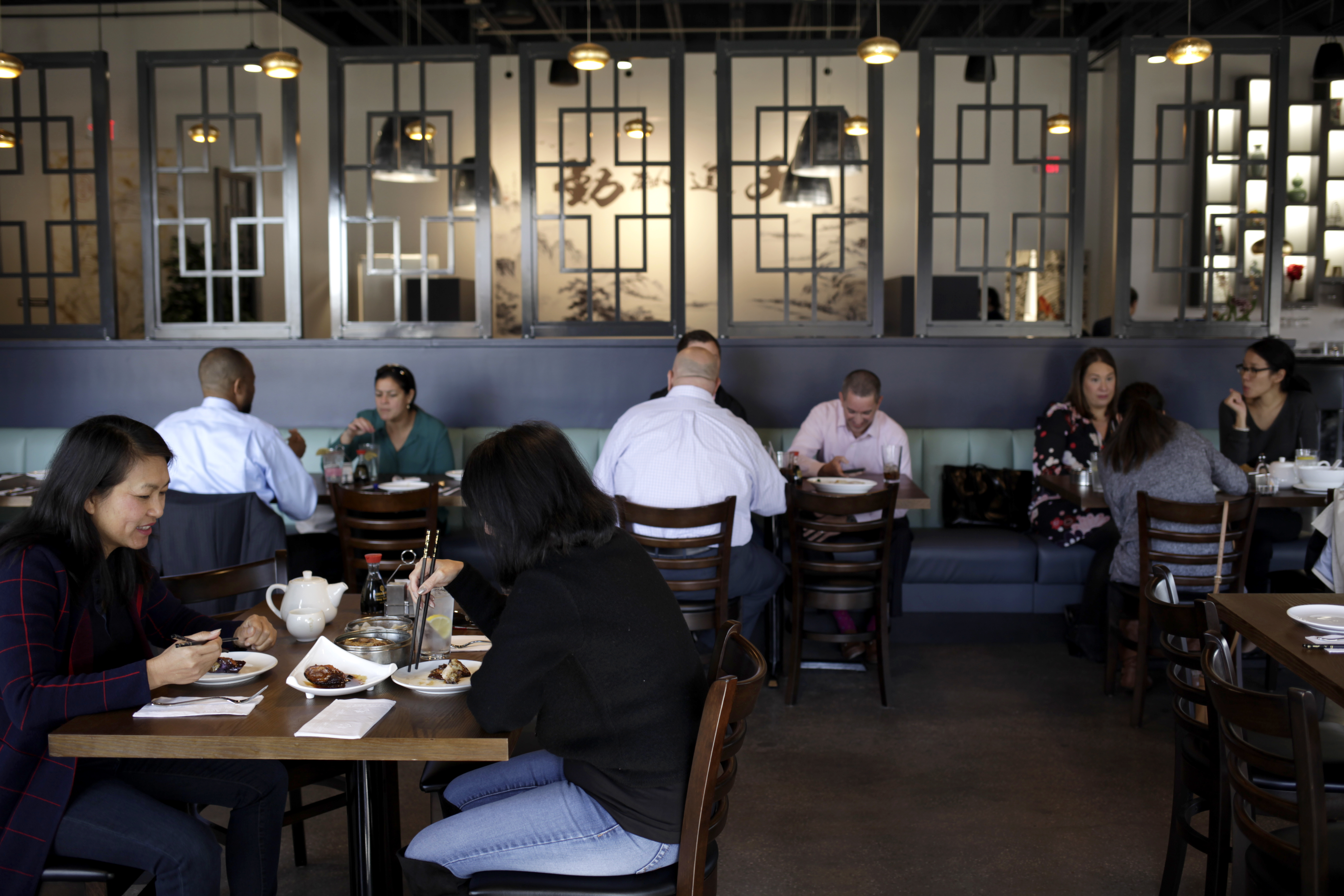 Where To Eat On Thanksgiving Day If You Don T Care About Turkey