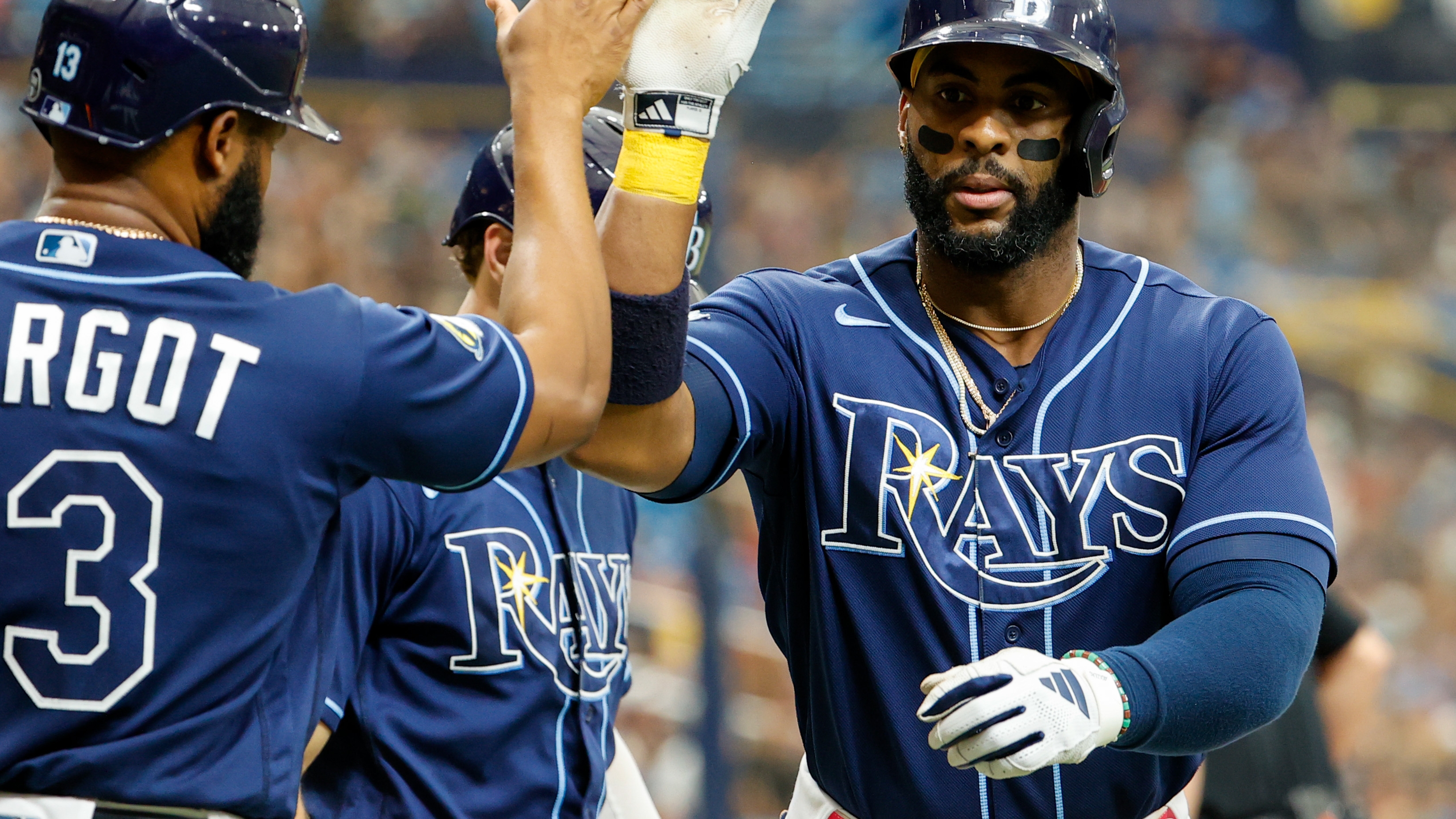 Rays extend Yandy Diaz through 2025, with an option for 2026