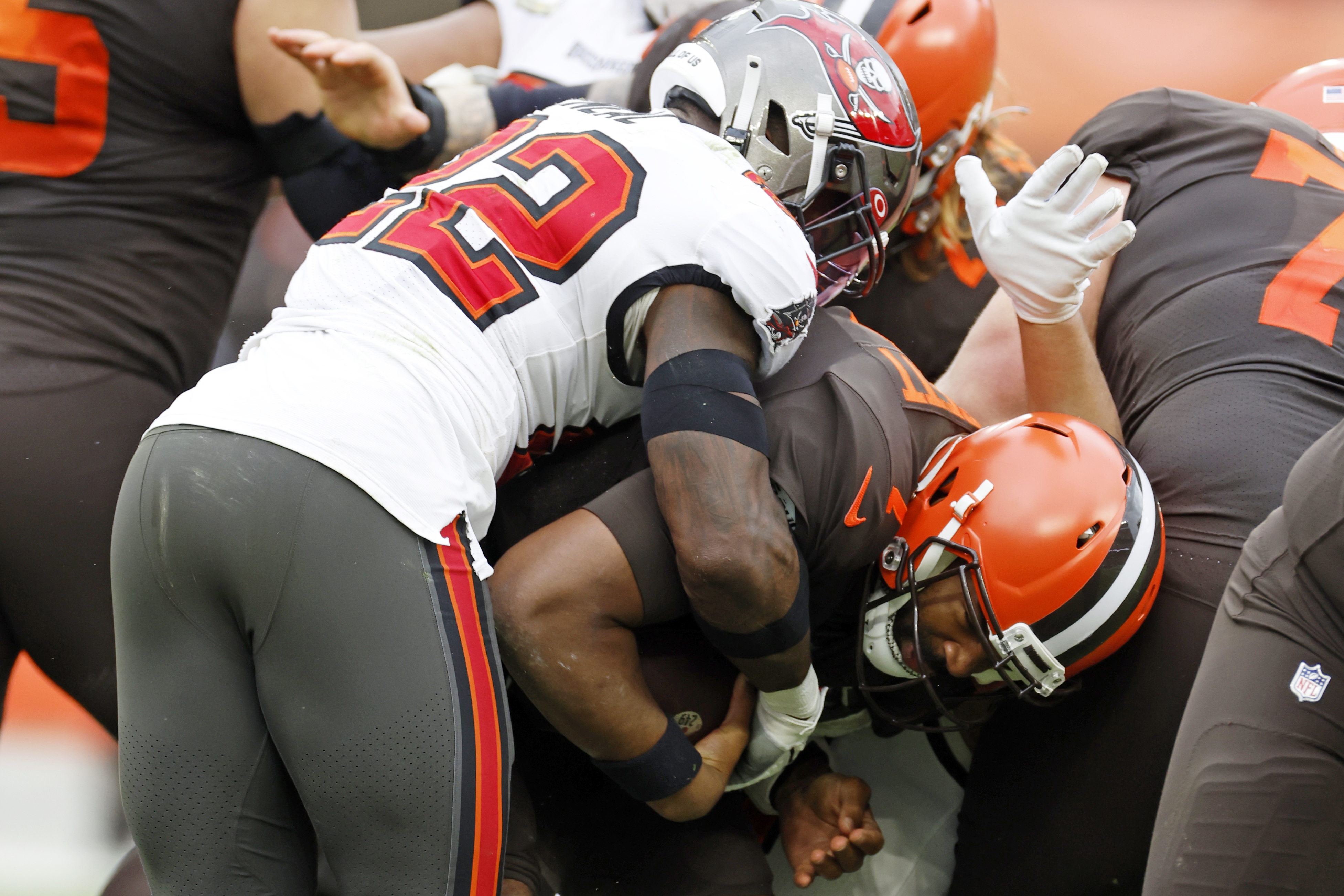 Live updates: Browns beat Bucs in overtime