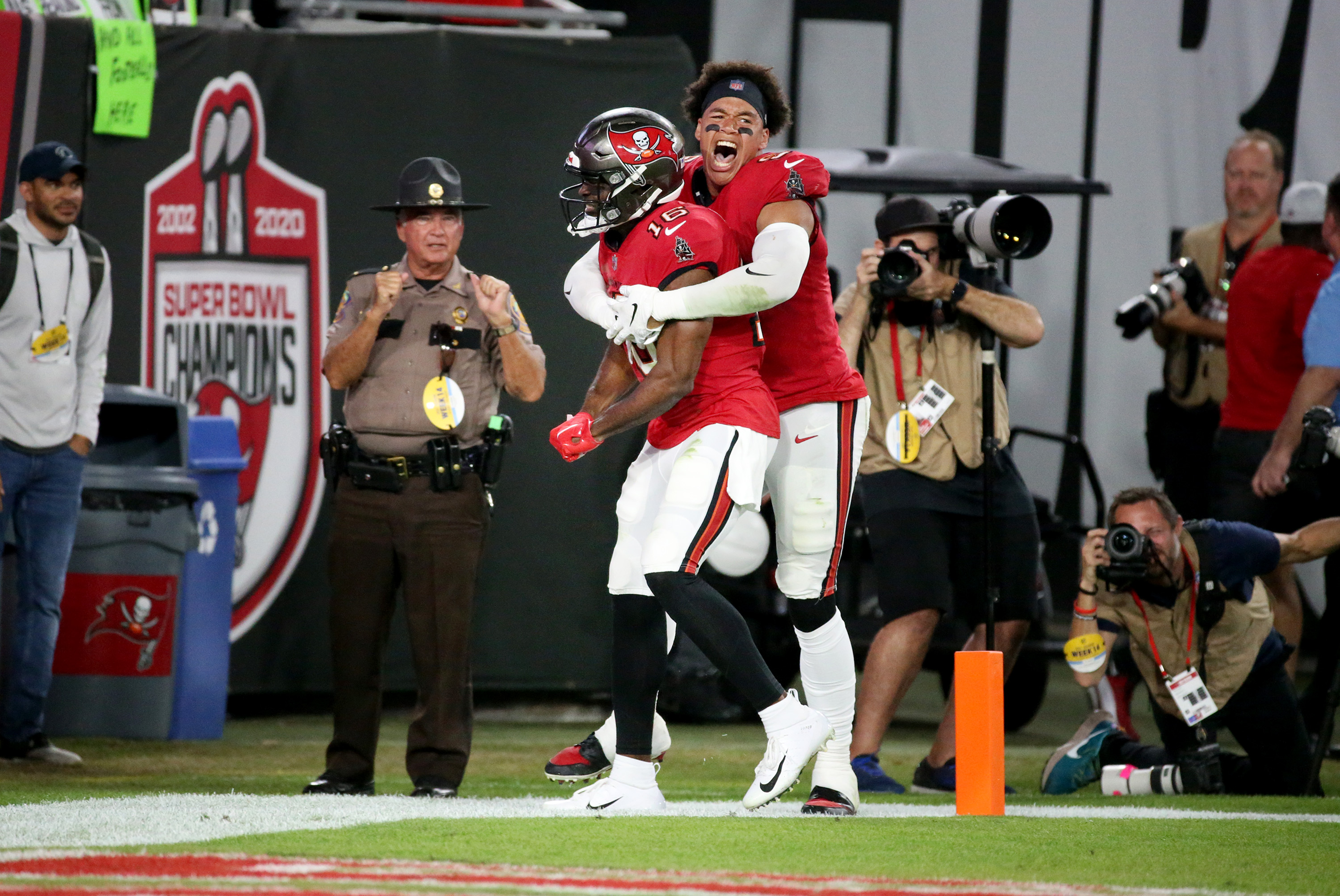 Bills fall to Bucs 33-27 in overtime thriller