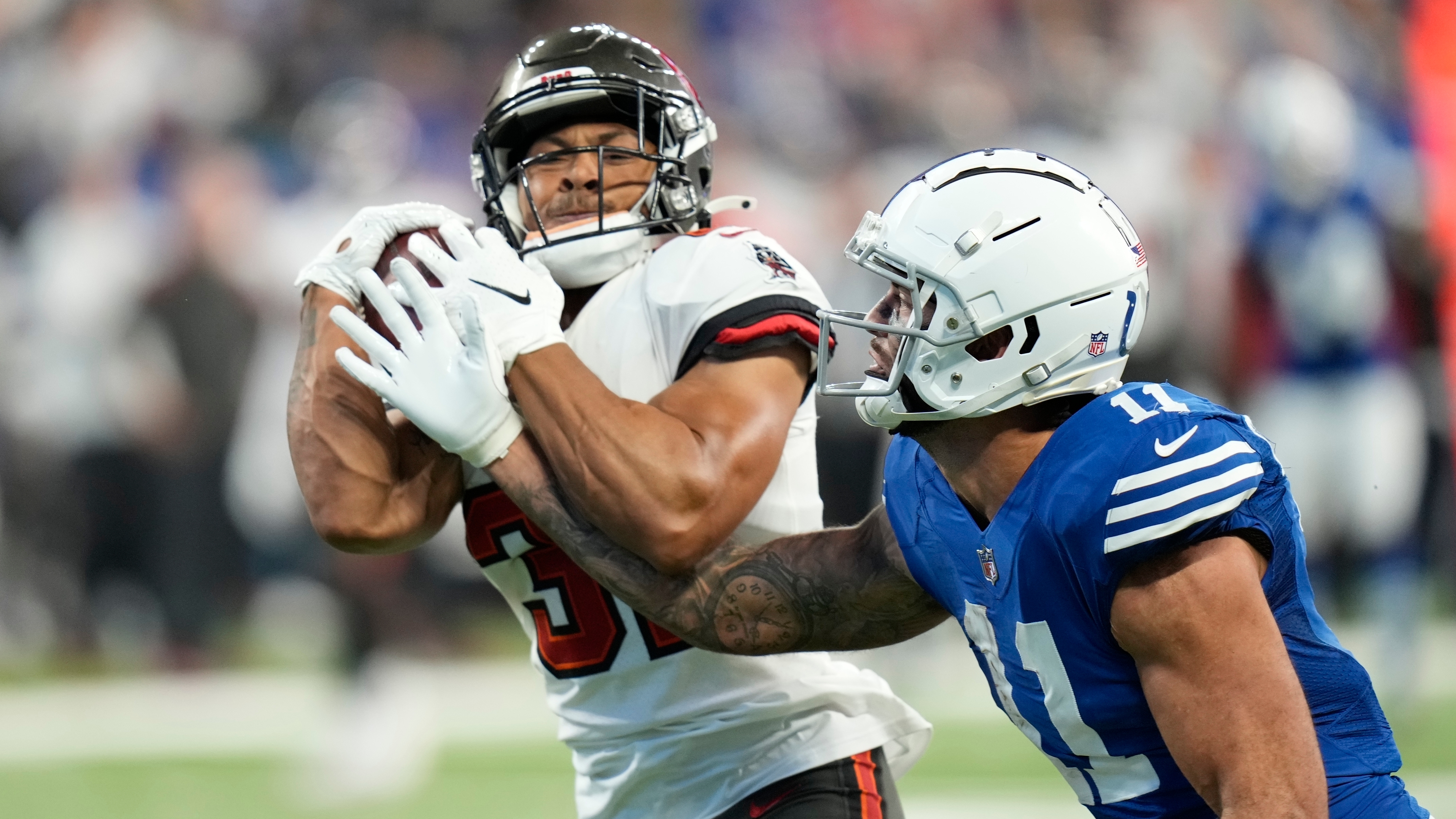 NFL: Tampa Bay Buccaneers Vita Vea loses tooth, Brady defeats Indianapolis  Colts