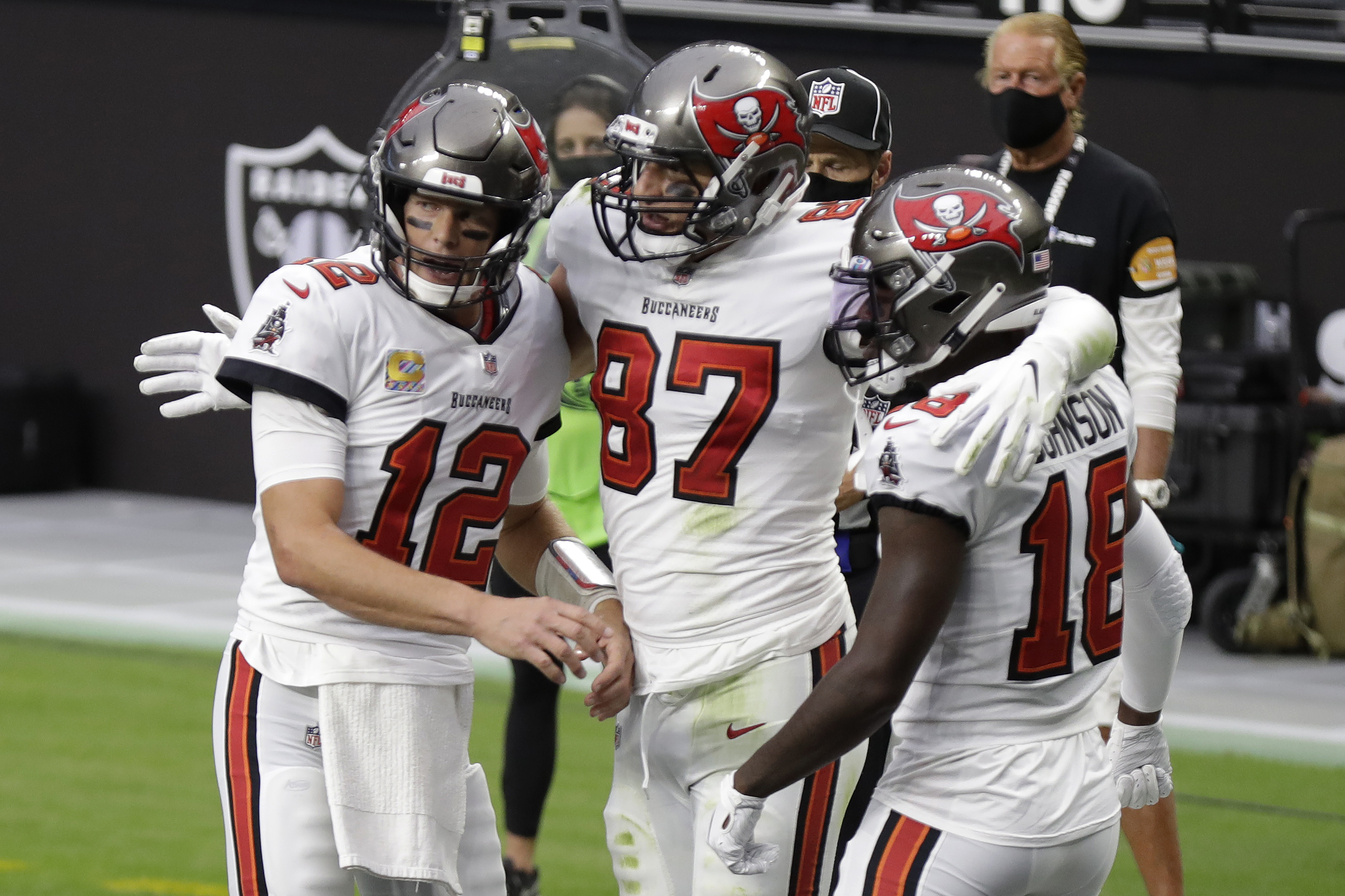 Notes and stats from the Bucs 45-20 win over the Raiders - Bucs Nation