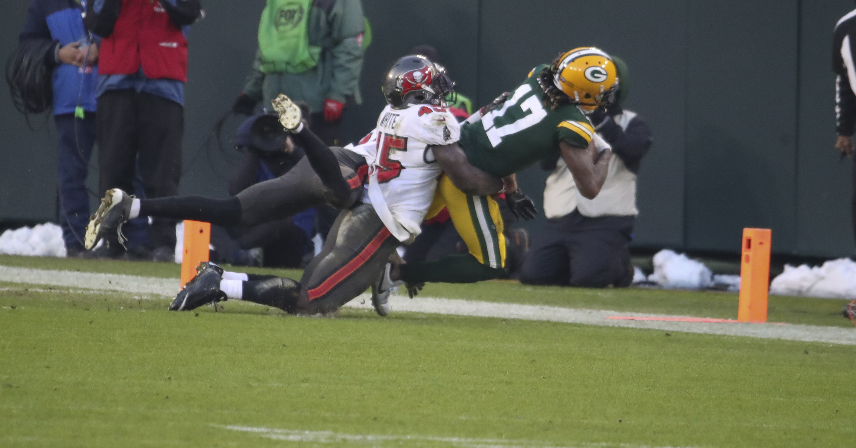 Green Bay Packers - Davante Adams had 1️⃣4️⃣ receptions on Sunday, tying  Don Hutson's single-game #Packers record from 1942. #GoPackGo