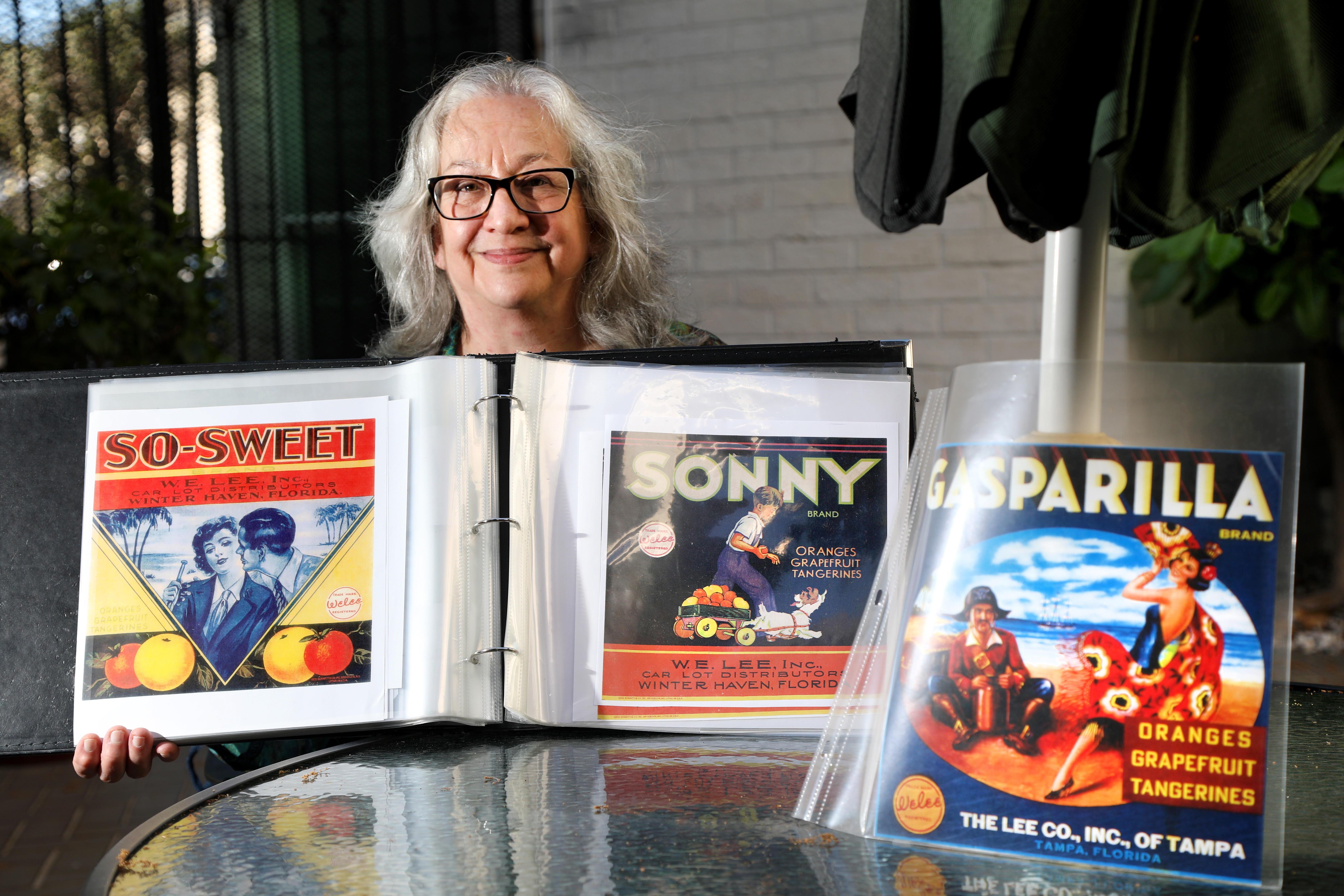 A Tampa librarian wants to save Florida's vanishing citrus labels