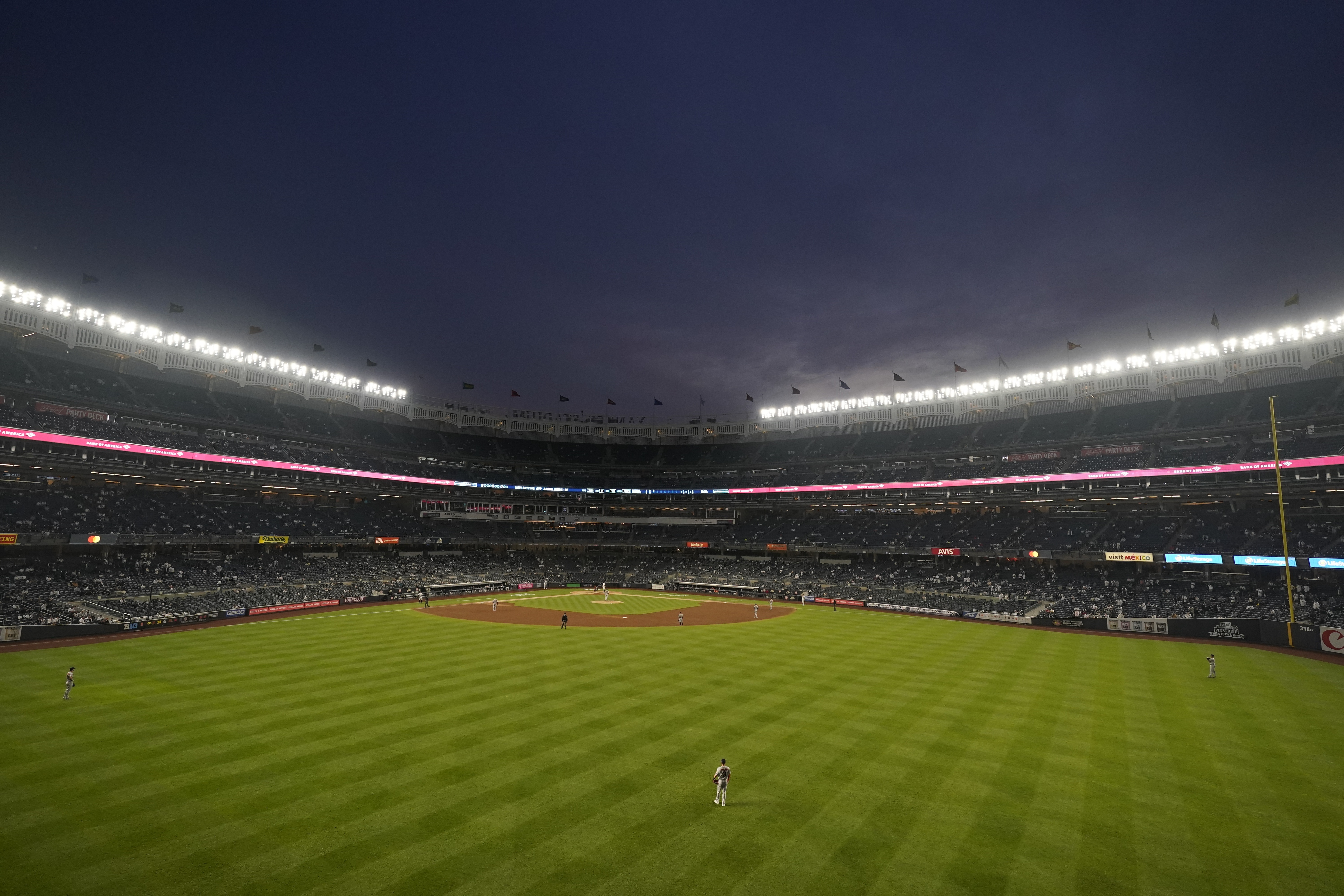 Mets, Yankees can have 100% capacity starting July 1?