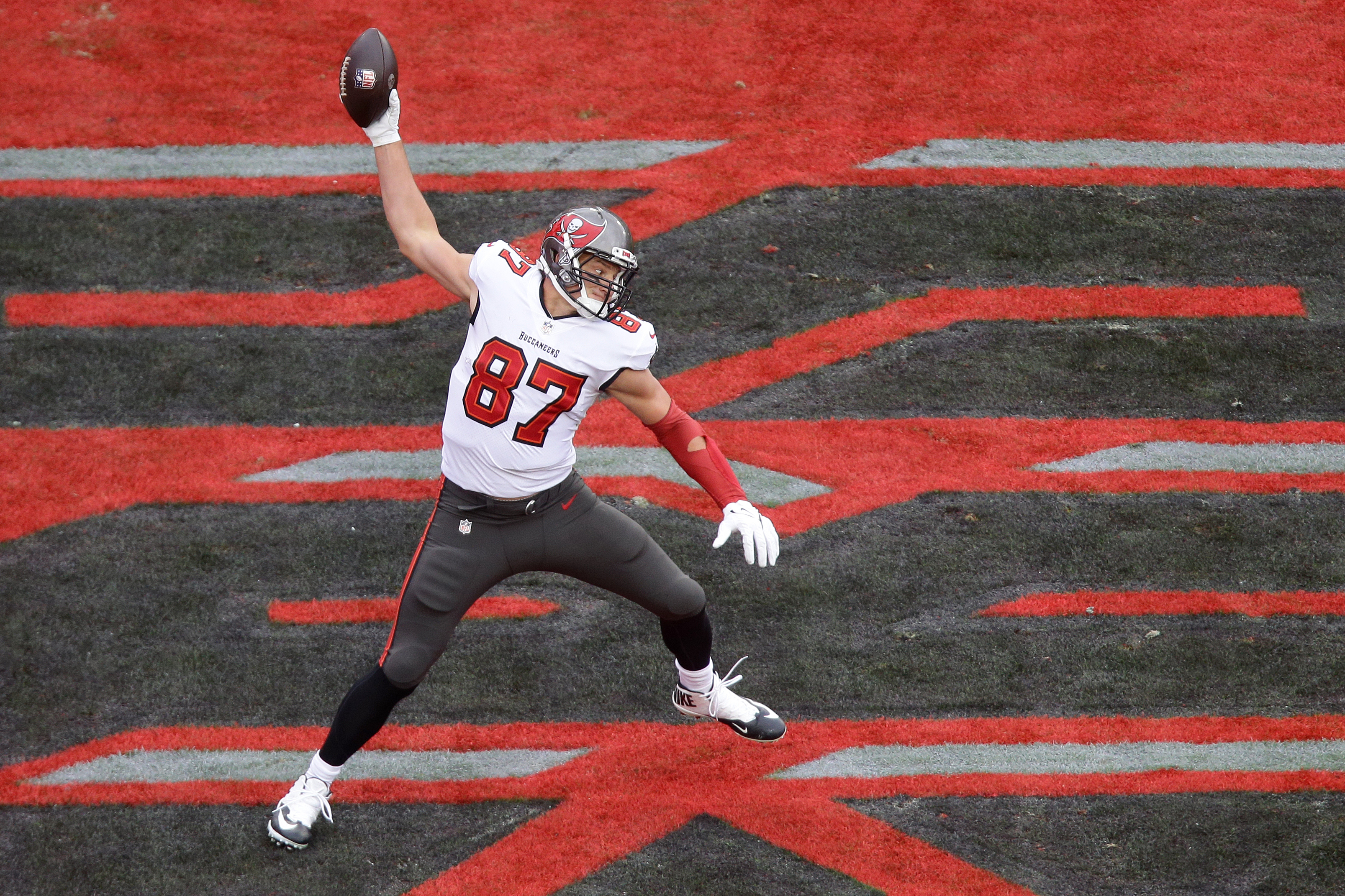 Rob Gronkowski Tampa Bay Buccaneers Unsigned Super Bowl LV Touchdown Spike Celebration Photograph