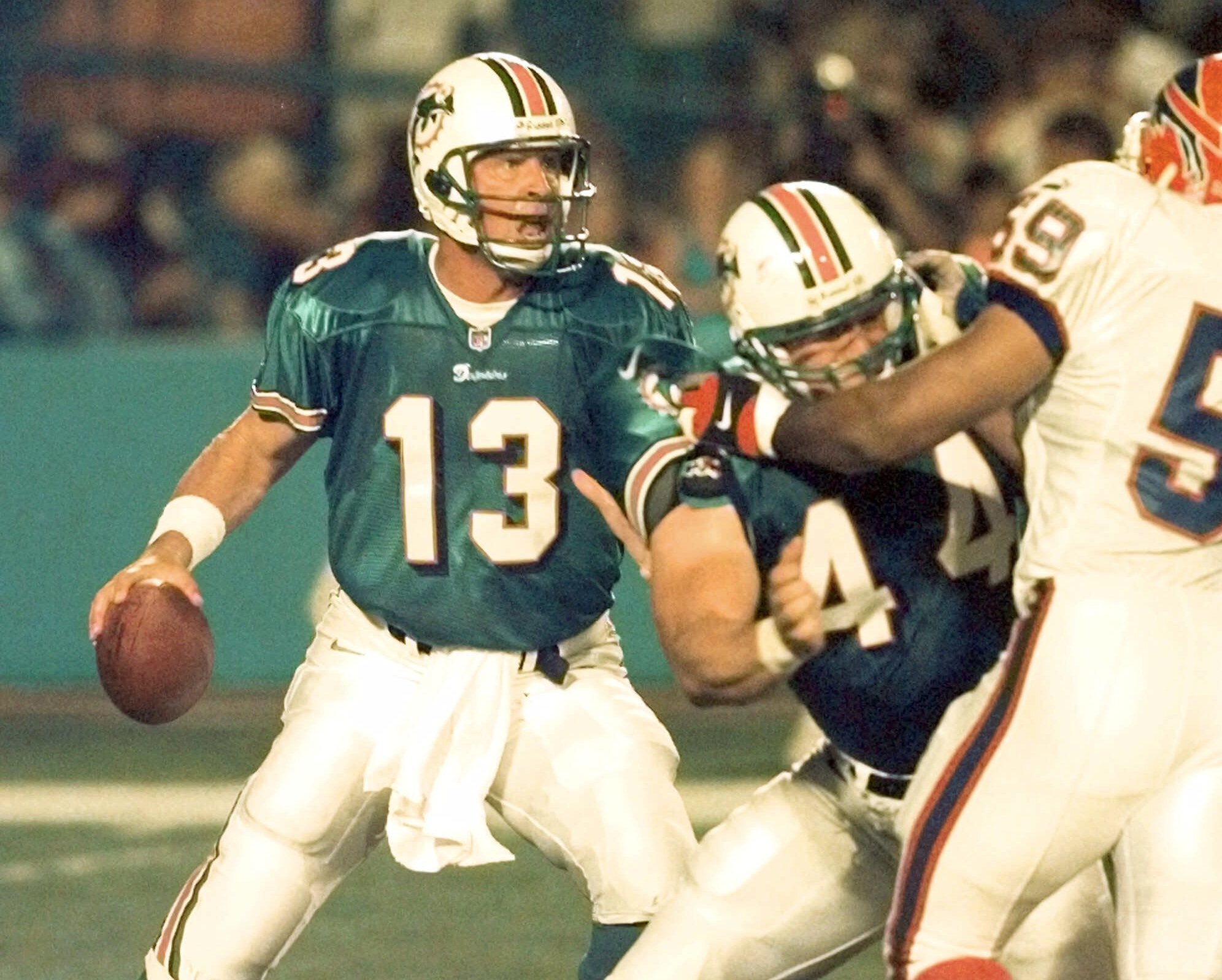 QBs for the ages: How does Tom Brady compare to Dan Marino