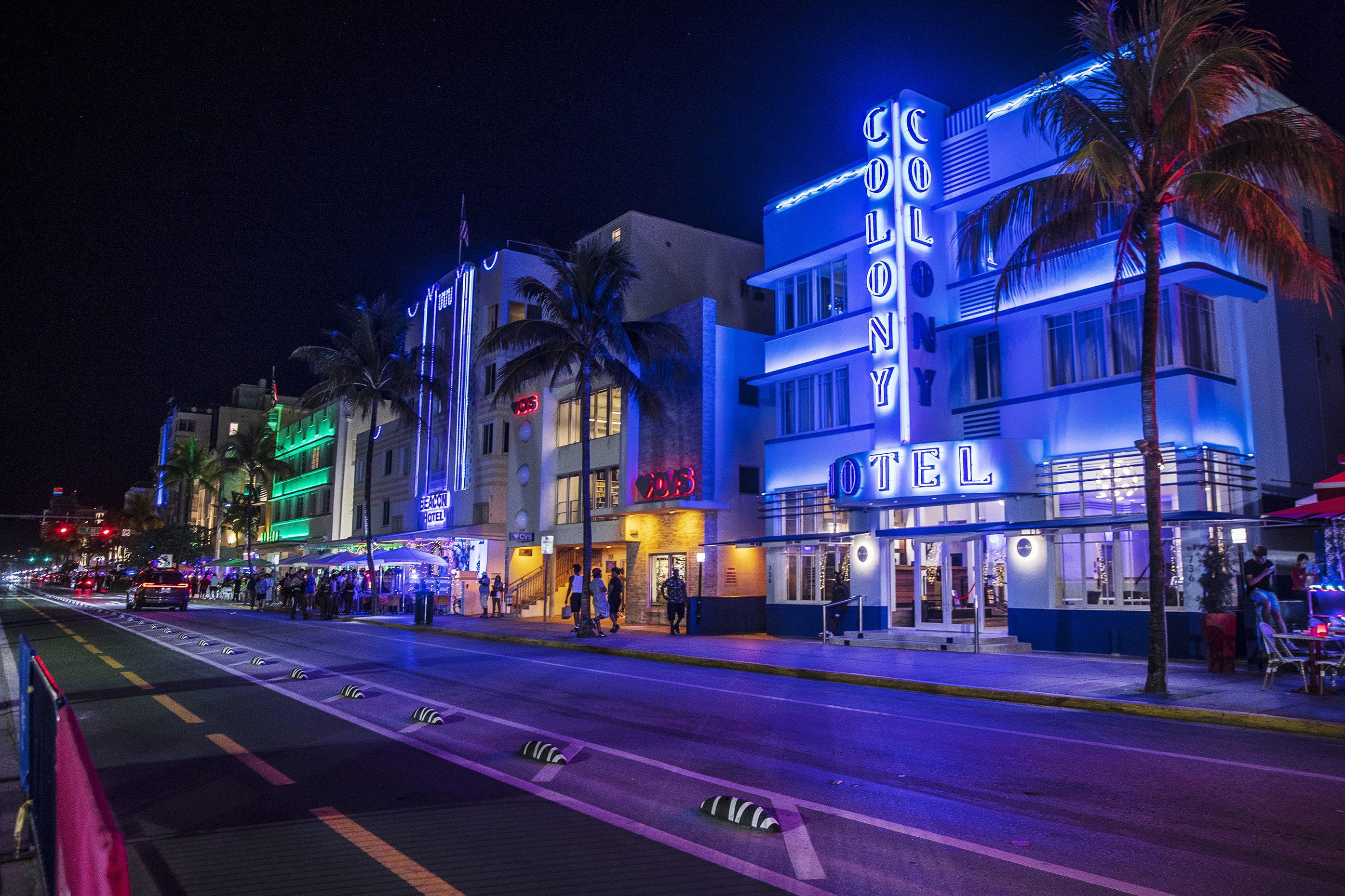 South Beach: 1980s crime and elderly before Art Deco renovation