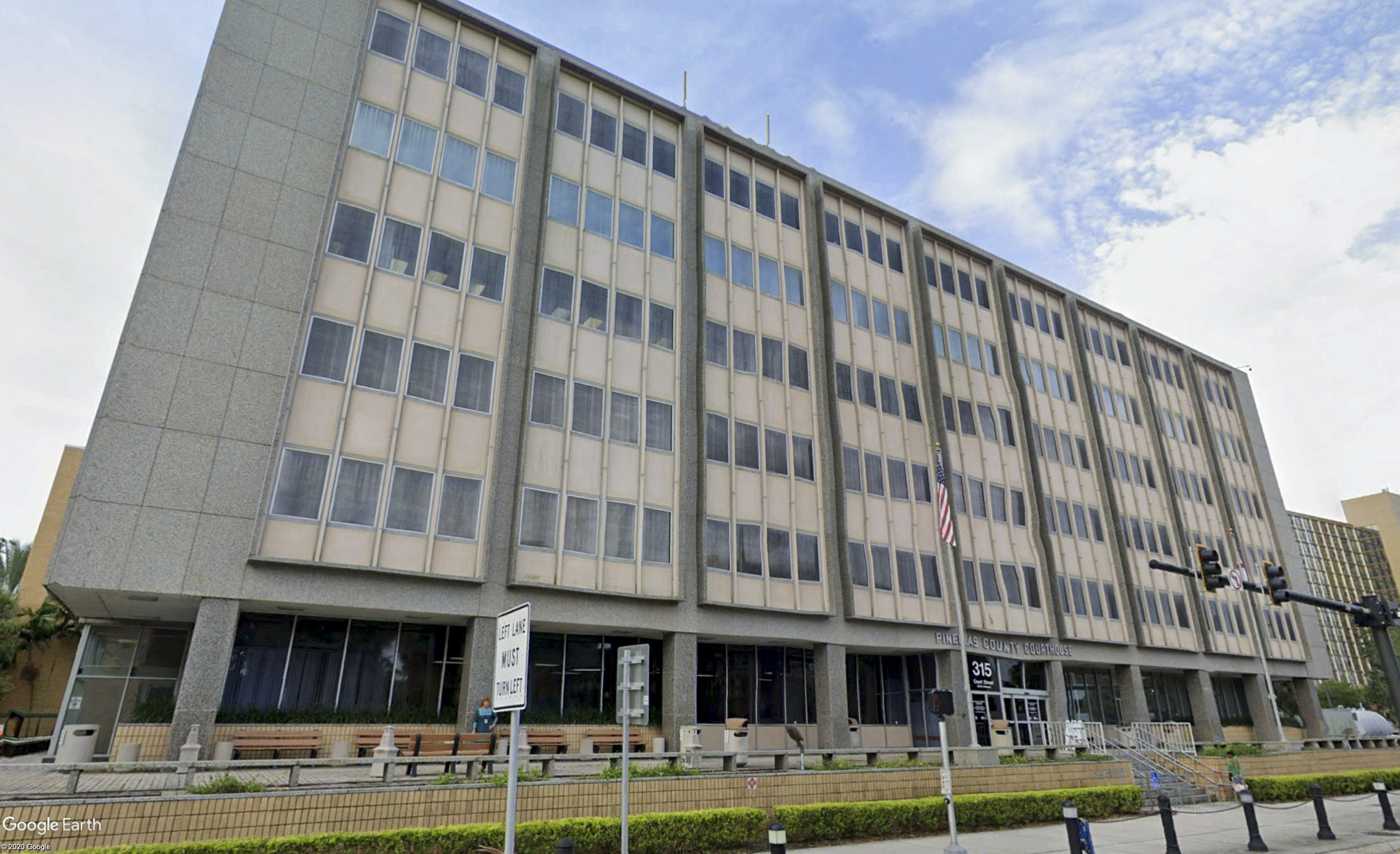 Suit says Tampa Bay man, 86, couldn't cancel dating contract despite  pandemic